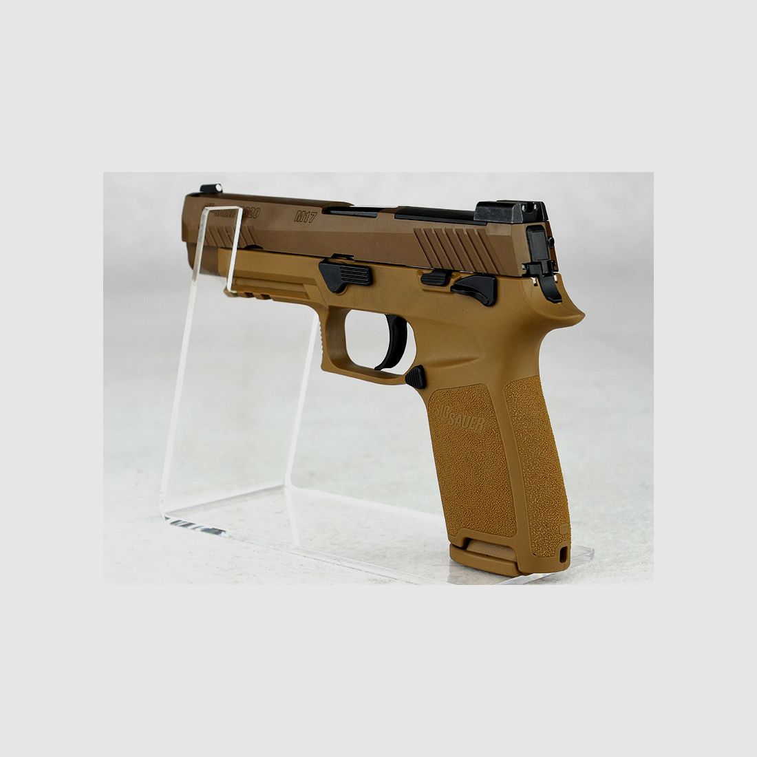Sig Sauer P320 M17