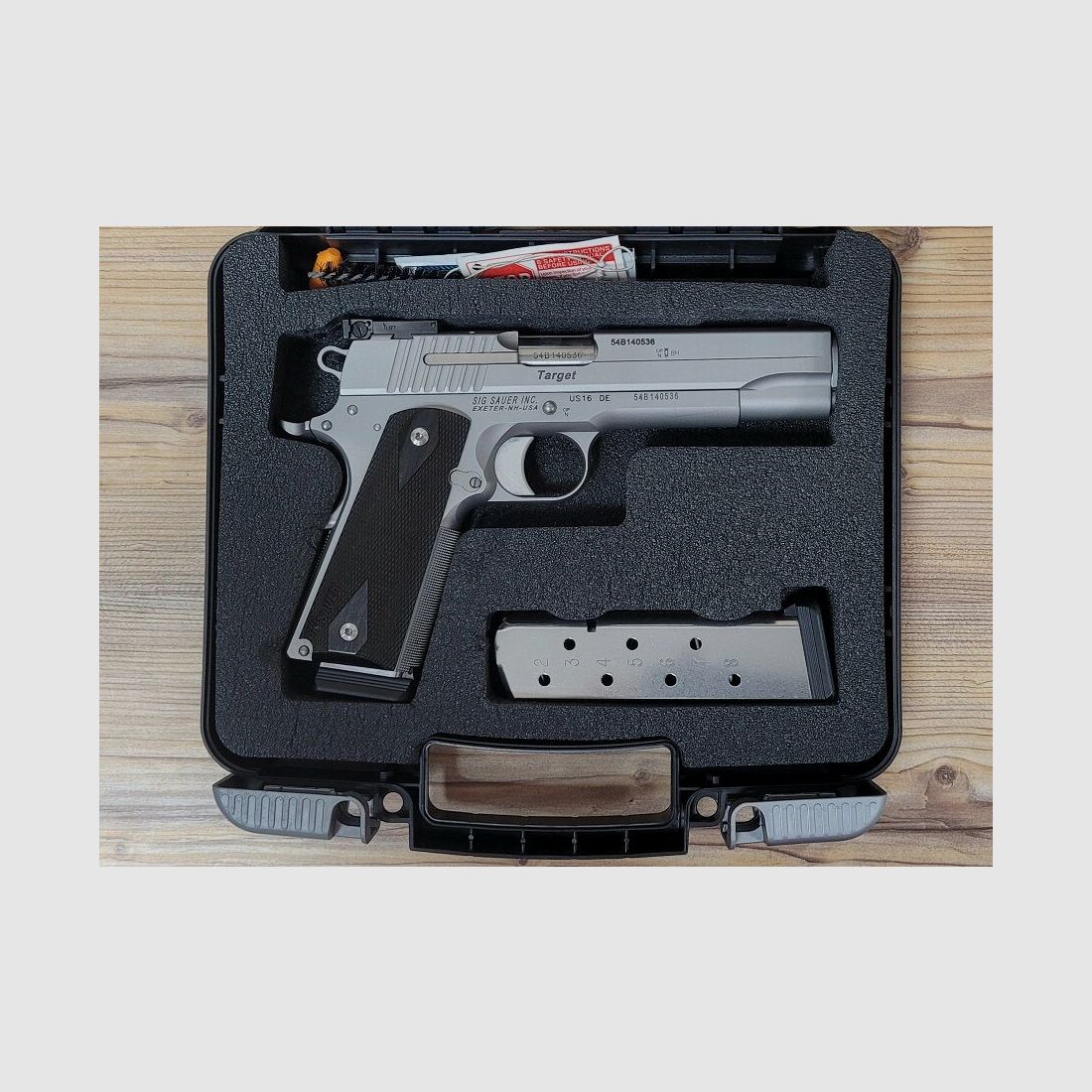 Sig Sauer 1911 Target 5" / Sig-Sauer 1911 Target stainless, Bild 2 von 4