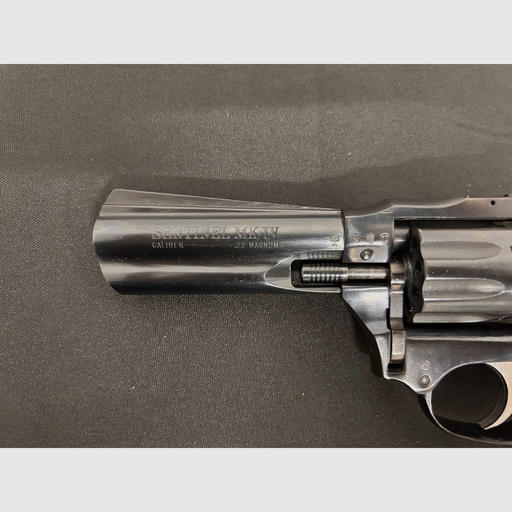 High-Standard Revolver Modell Sentinel MK IV, Kaliber 22Mag, sehr gut