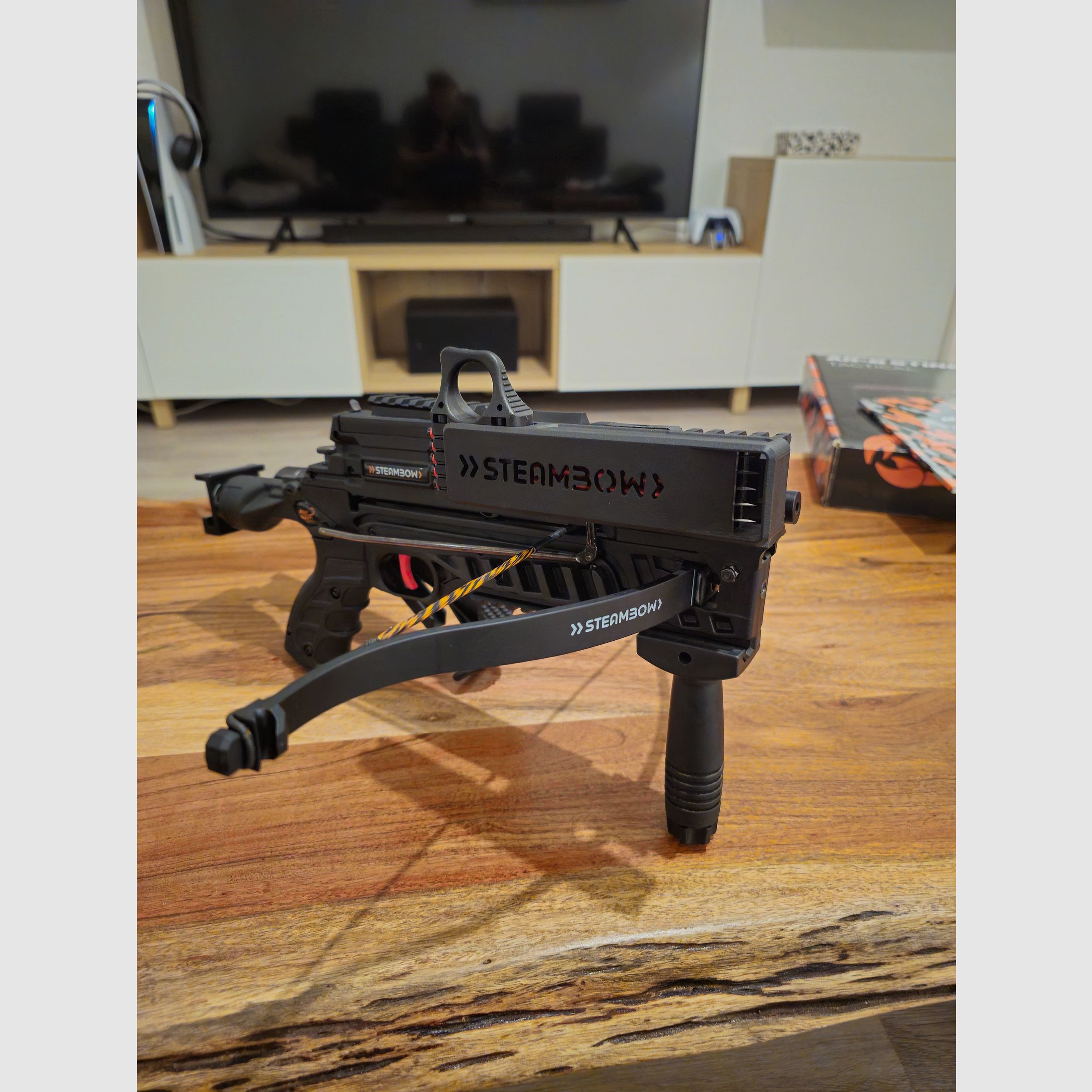 Steambow Stinger II Tactical AR-6 mit Zubehör