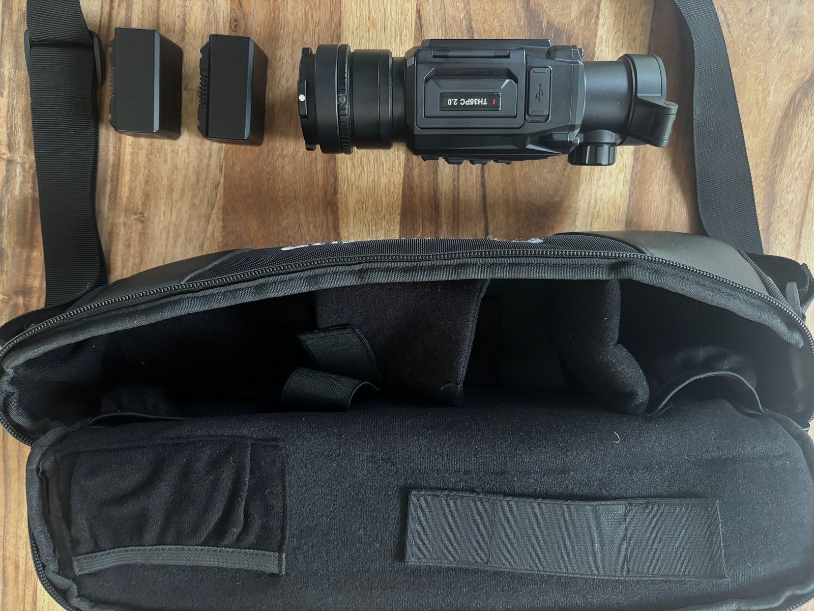 HIKMICRO TH35PC Vorsatzgerät + 2 Akkus + ADAPTER + Transporttasche gepolstert 
