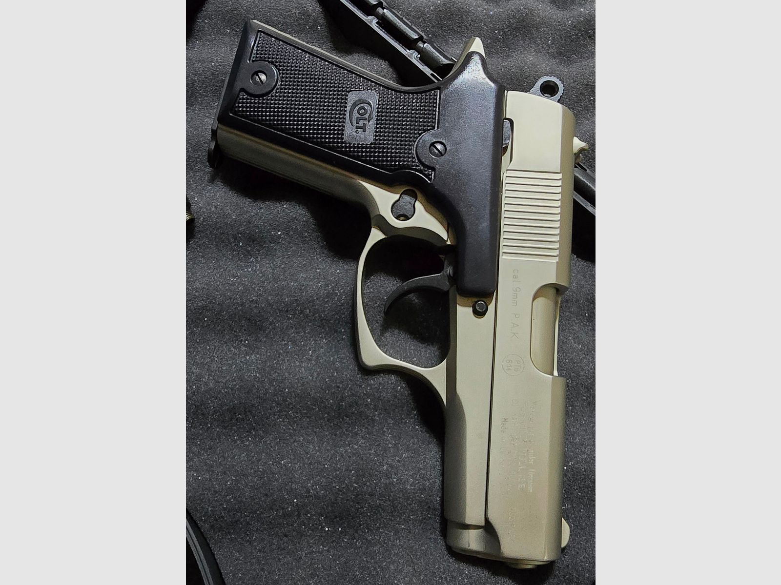 Colt Double Eagle Nickel arme à blanc 9mm PAK