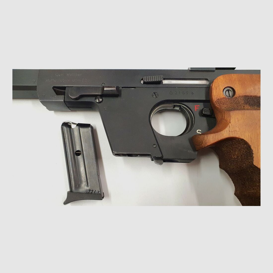 Carl Walther Waffenfabrik Ulm/Do. GSP mit Nill Griffschalen