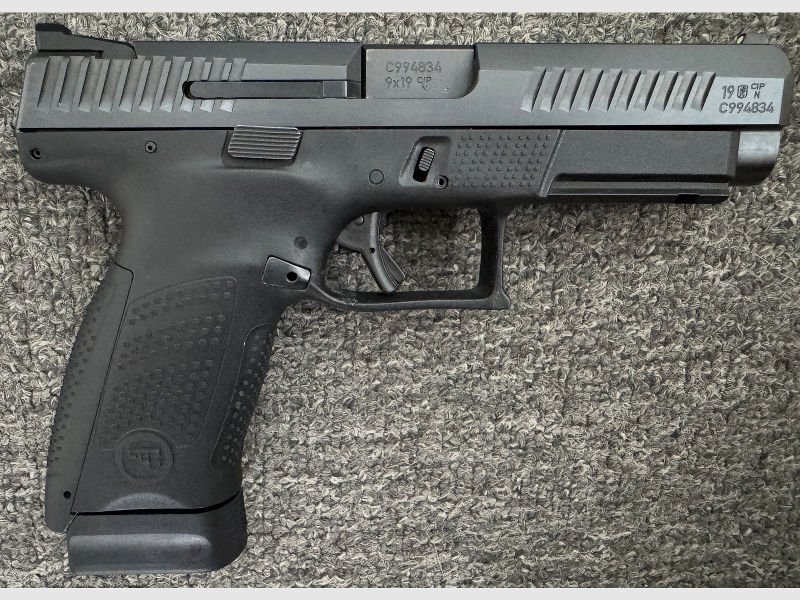 CZ P-10 SC 9mm Luger, image 2 sur 6