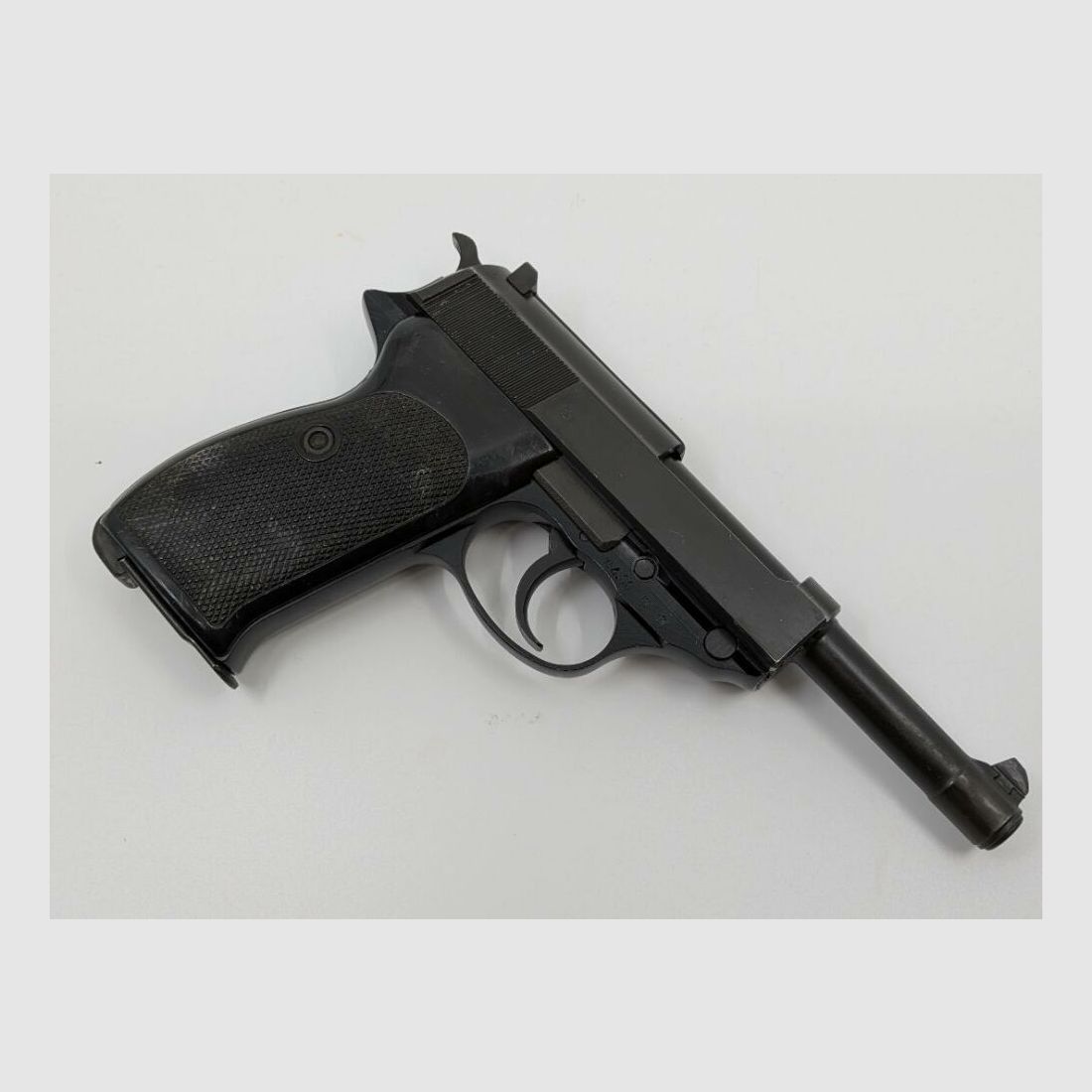 Walther P1