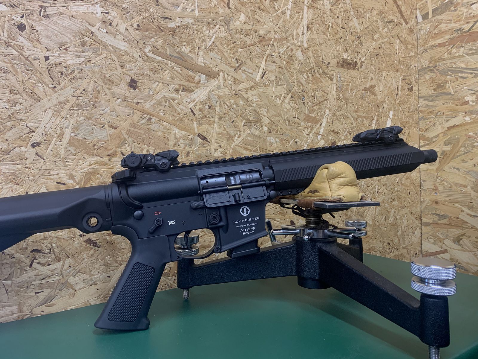 Schmeisser	 AR15-9 Sport S