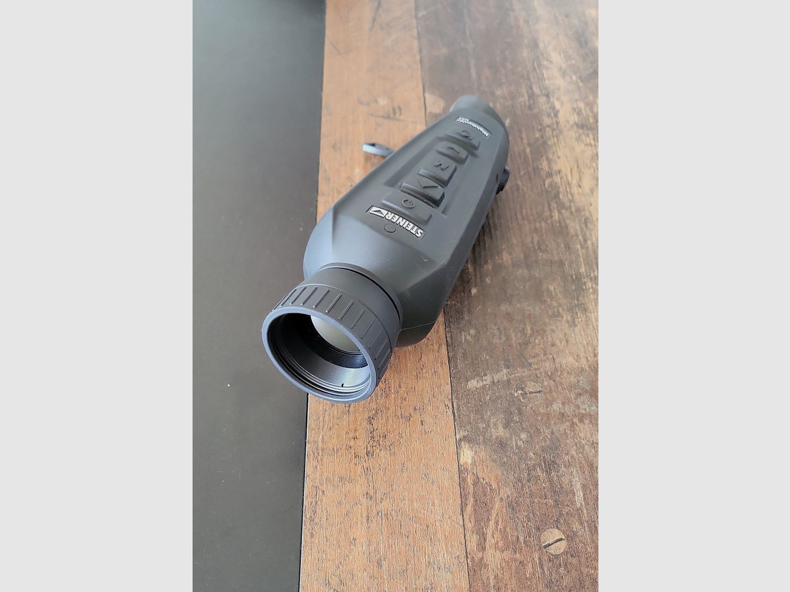 Steiner Nighthunter H35 Sensor de 35 mm 640x512 píxeles 12 µm