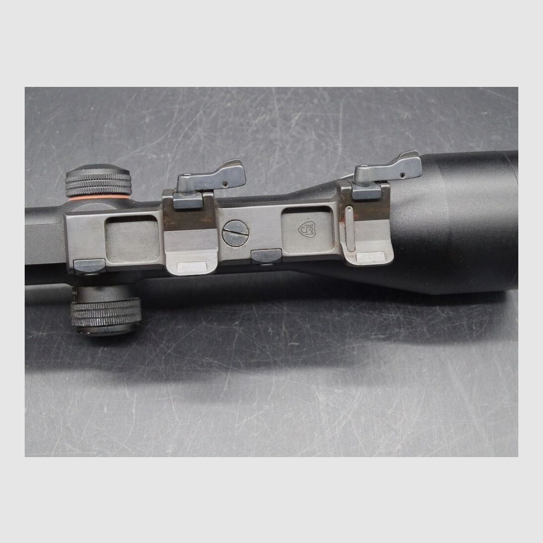 Kahles Helia CBX 2,5-10x50 Montaje de Punto Rojo para Merkel Helia CBX