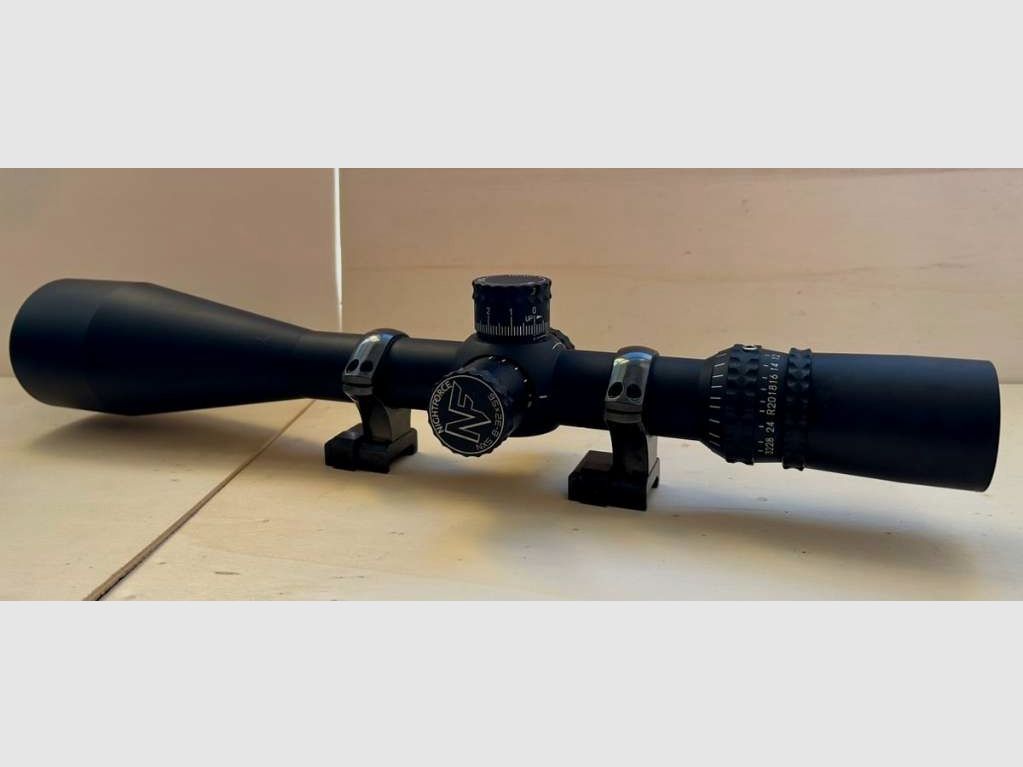 NIGHTFORCE NXS 8-32x56 .125 MOA - CH-3