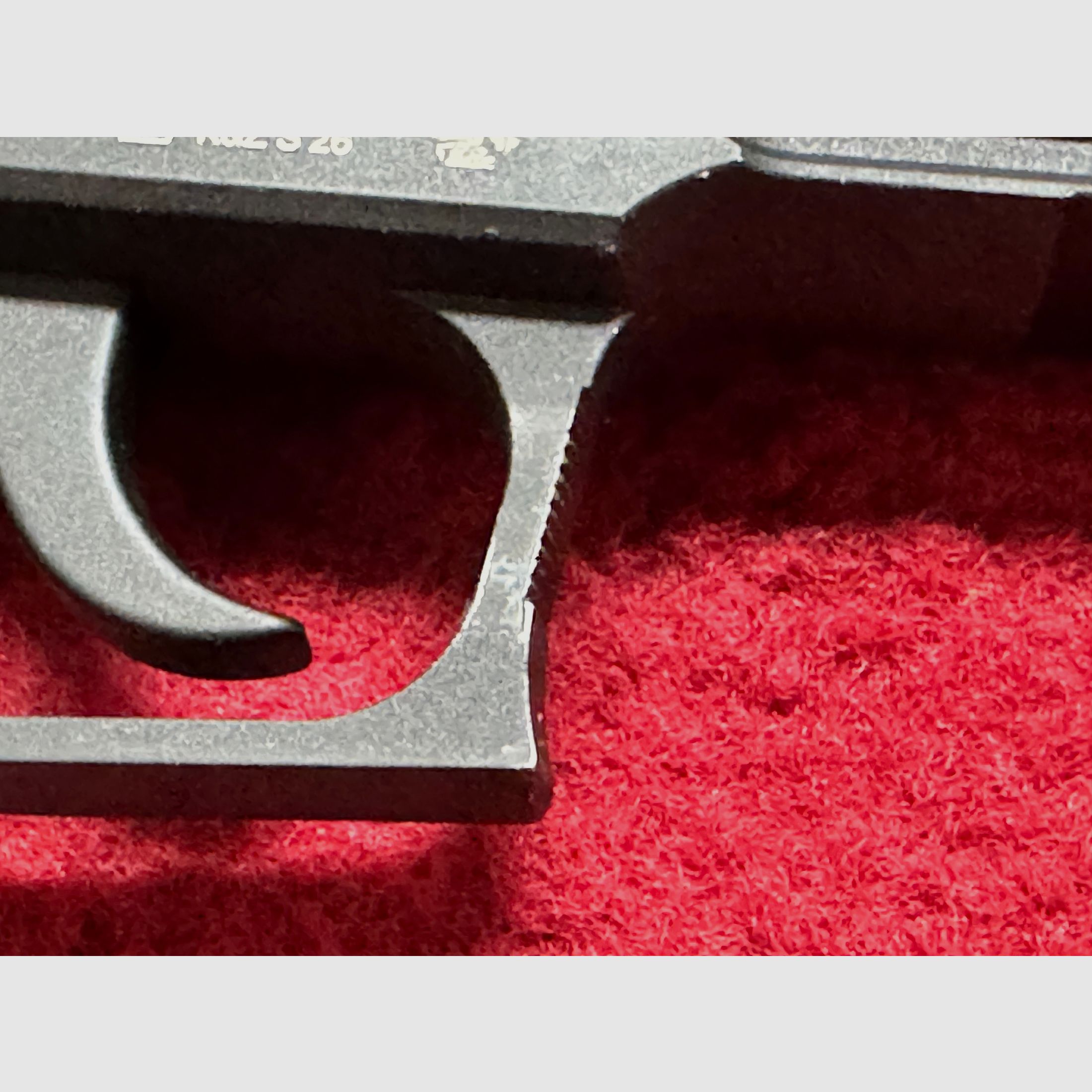 KJ Works KP-01 SIG P226 Vollmetall Gas Blow Back Airsoft GBB 6mm + Tasche-Holster - 3 Magazine 