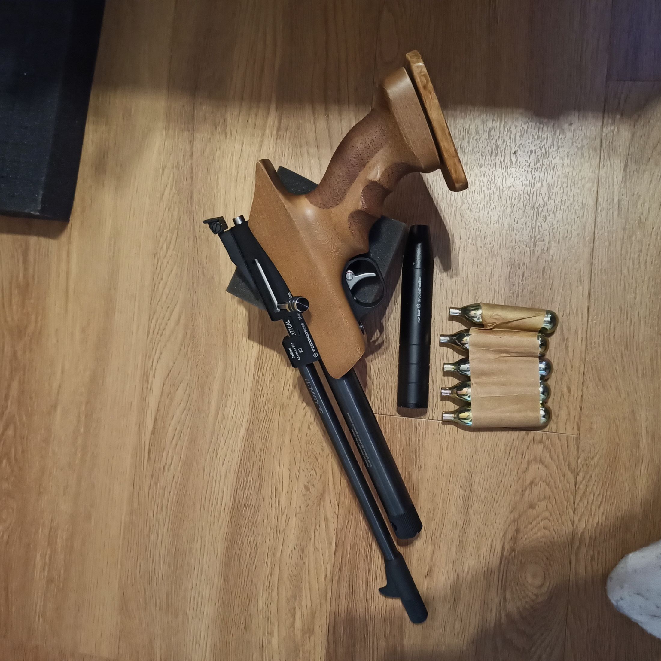 Diana Chaser Rifle Set 4.5mm with a lot of accessories.