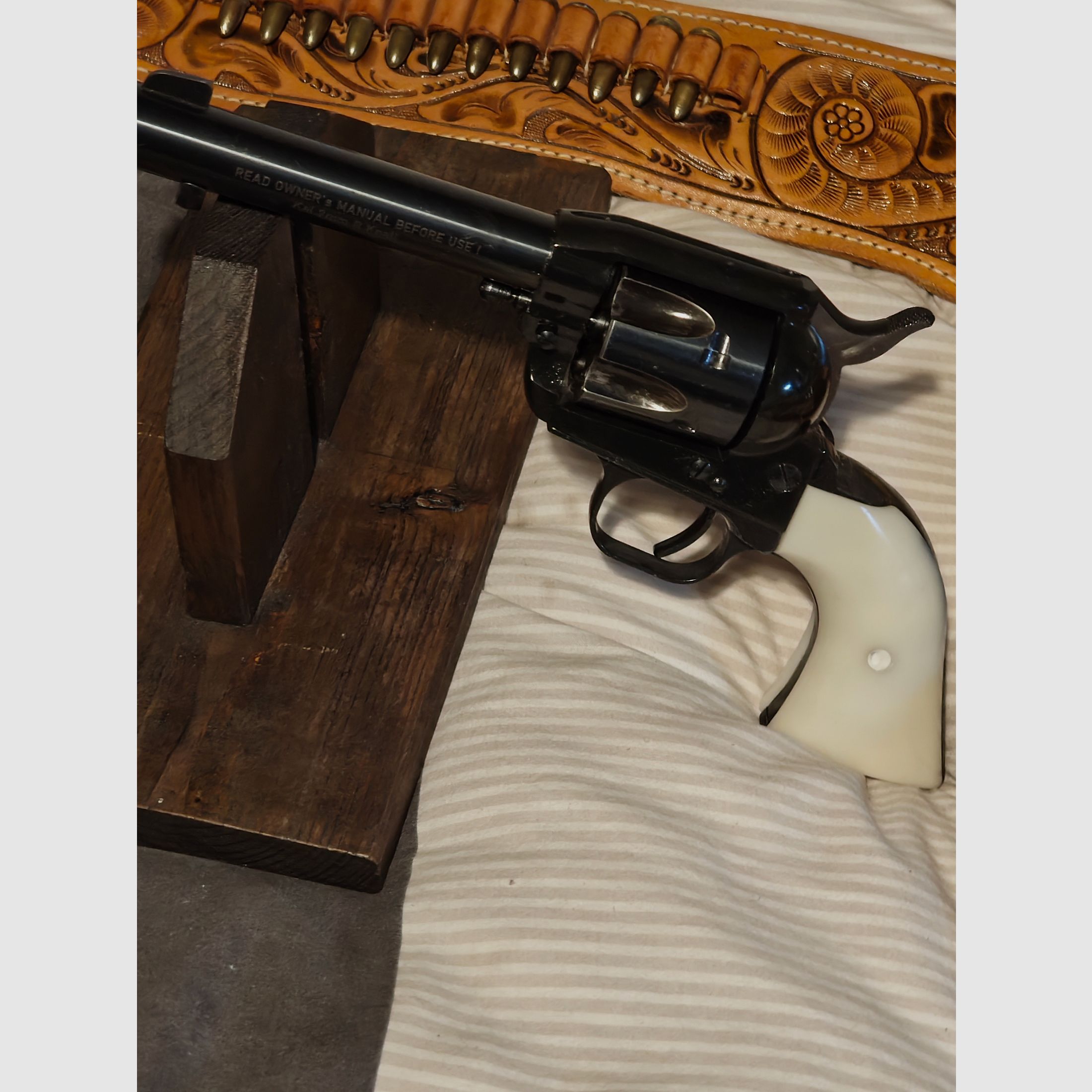 Weihrauch Western Single Action (SAA) revolver with the PTB 788 with white grip panels