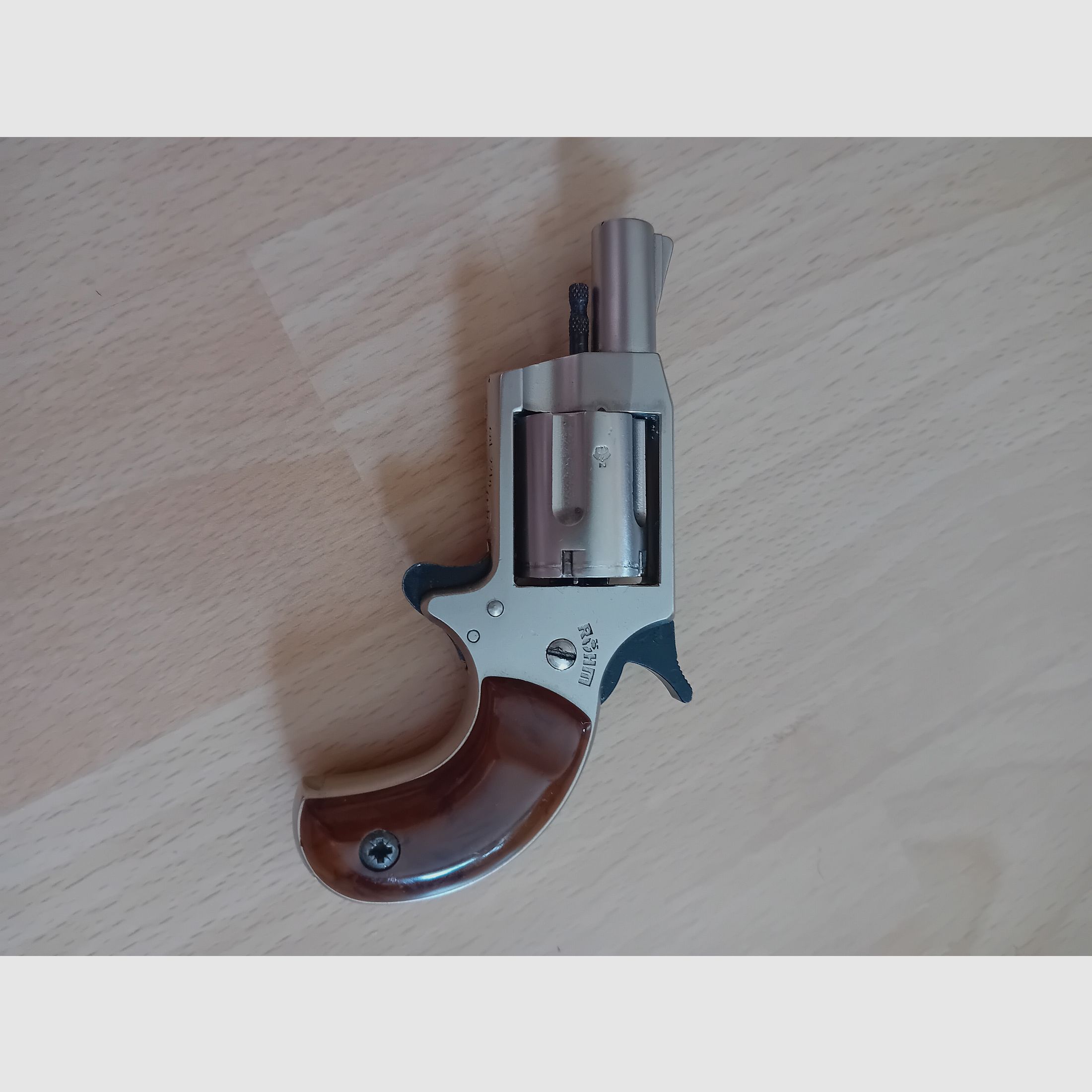 Schreckschuss-Revolver Röhm Little Joe in .22mm knall, vernickelt, Versand frei