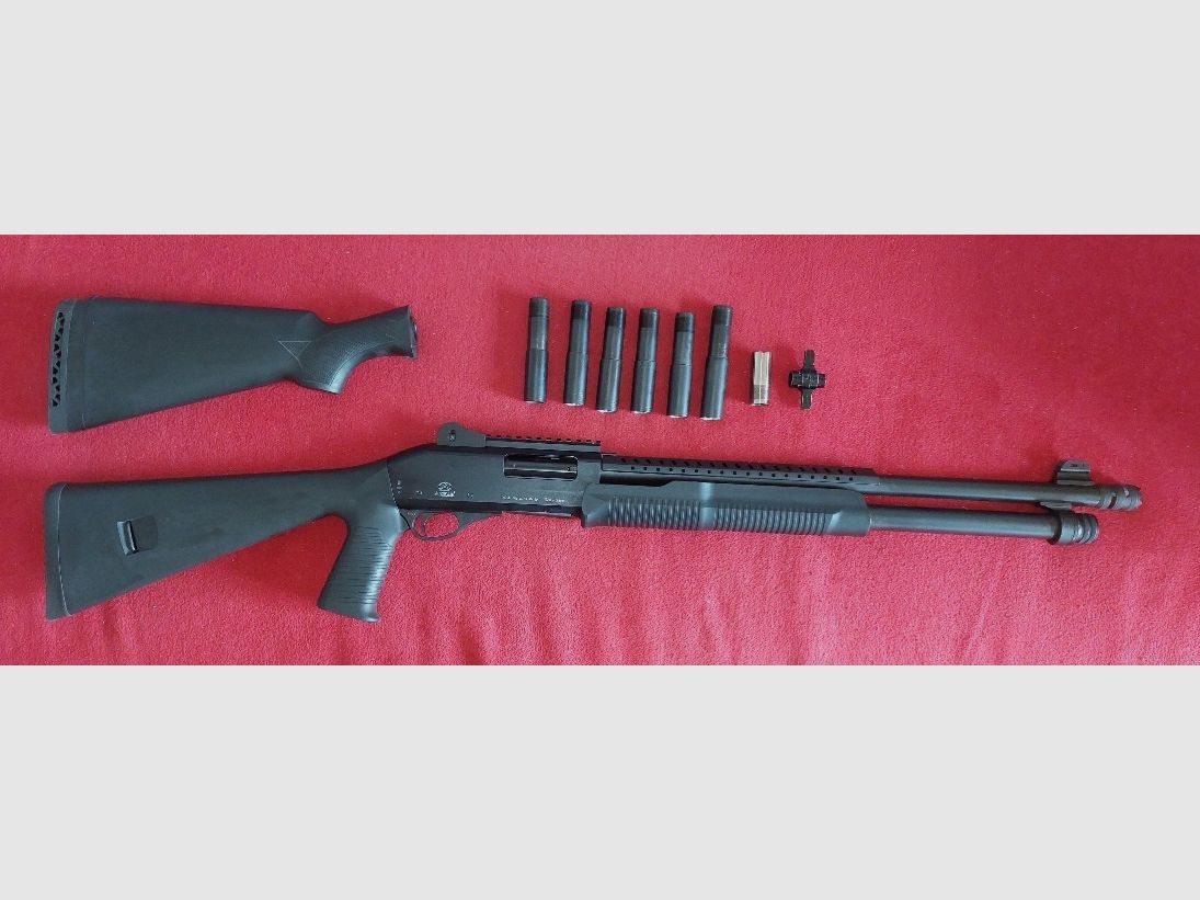 Akkar Karatay TK-355 - pump-action shotgun with fore-end and accessories