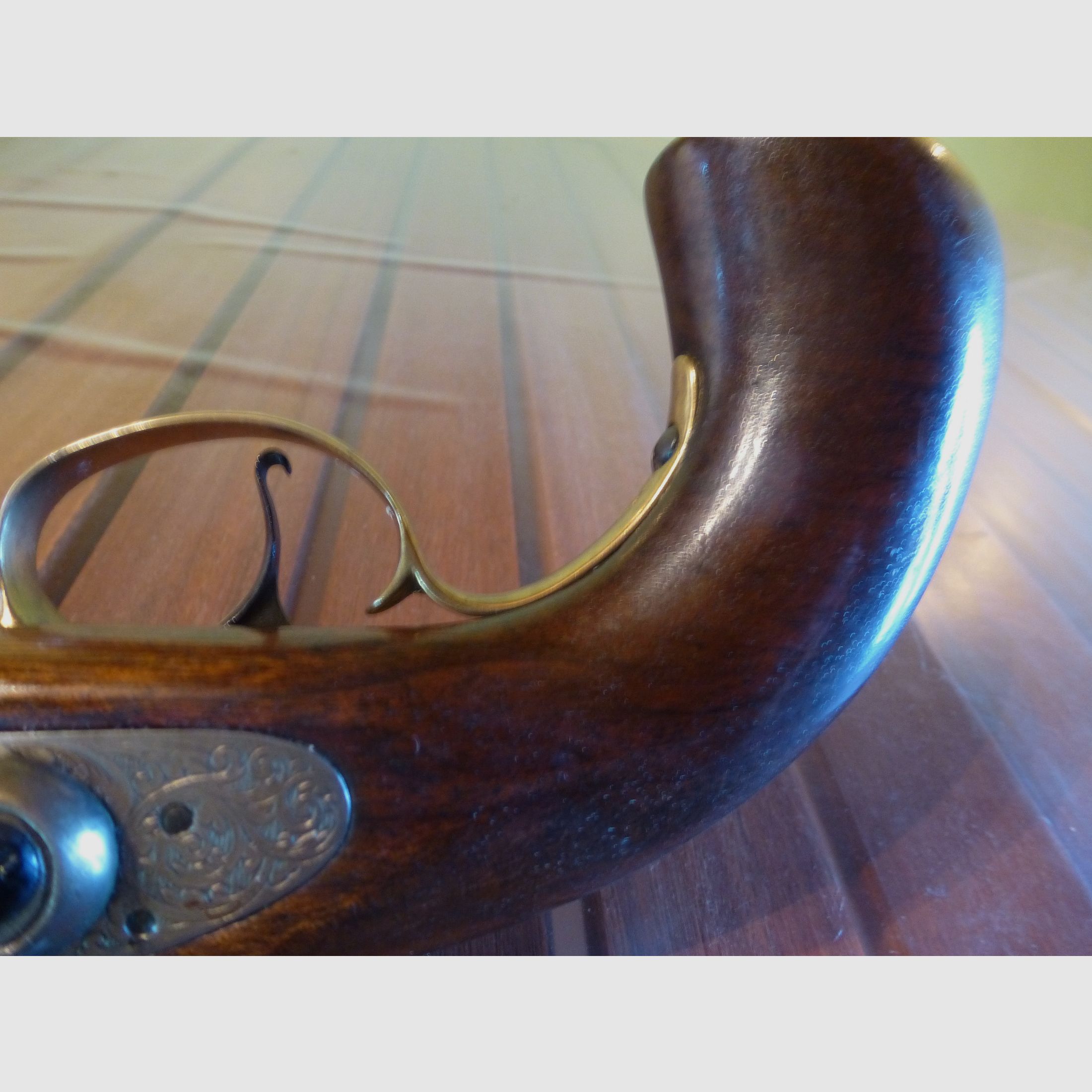 Pistolet à percussion Bounty de Petersoli