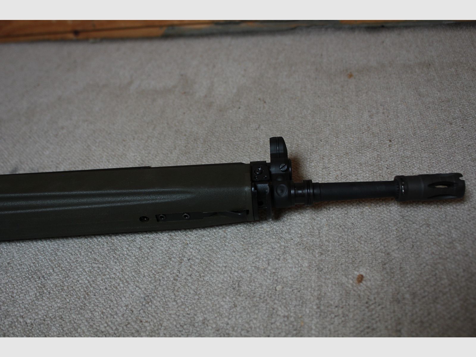 H&K Co2 G3 von Umarex / VFC Ausführung G3A4 mit Original G3 Griff, Ladehebel, Schubschaft und Trapez Handschutz  // GBB 6mm BB / Vega Force Company