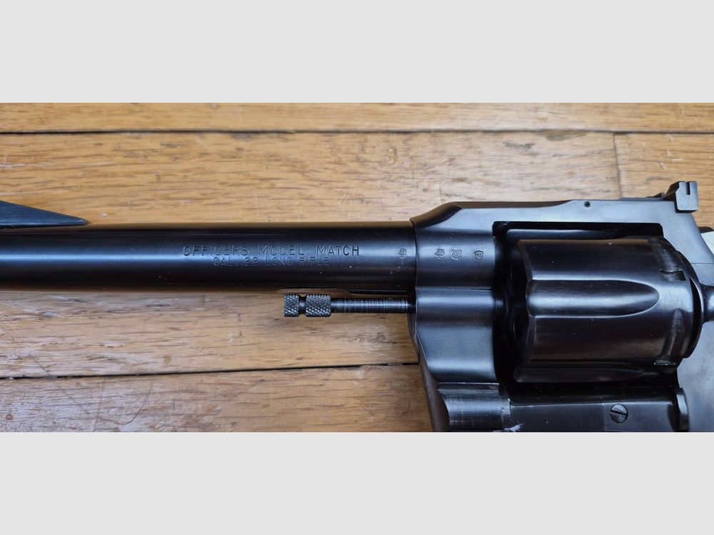 Mythischer Revolver Colt Officer Model Match – Kal. 22LR – Schwerer Lauf – Waffe aus Hartford von 1966 – Ästhetik und Spitzentechnologie – Seltene Stück für das Schießen und Training in sehr hoher Qualität – Ausgezeichneter Zustand, fast wie neu – TBE +++, Bild 1 von 22