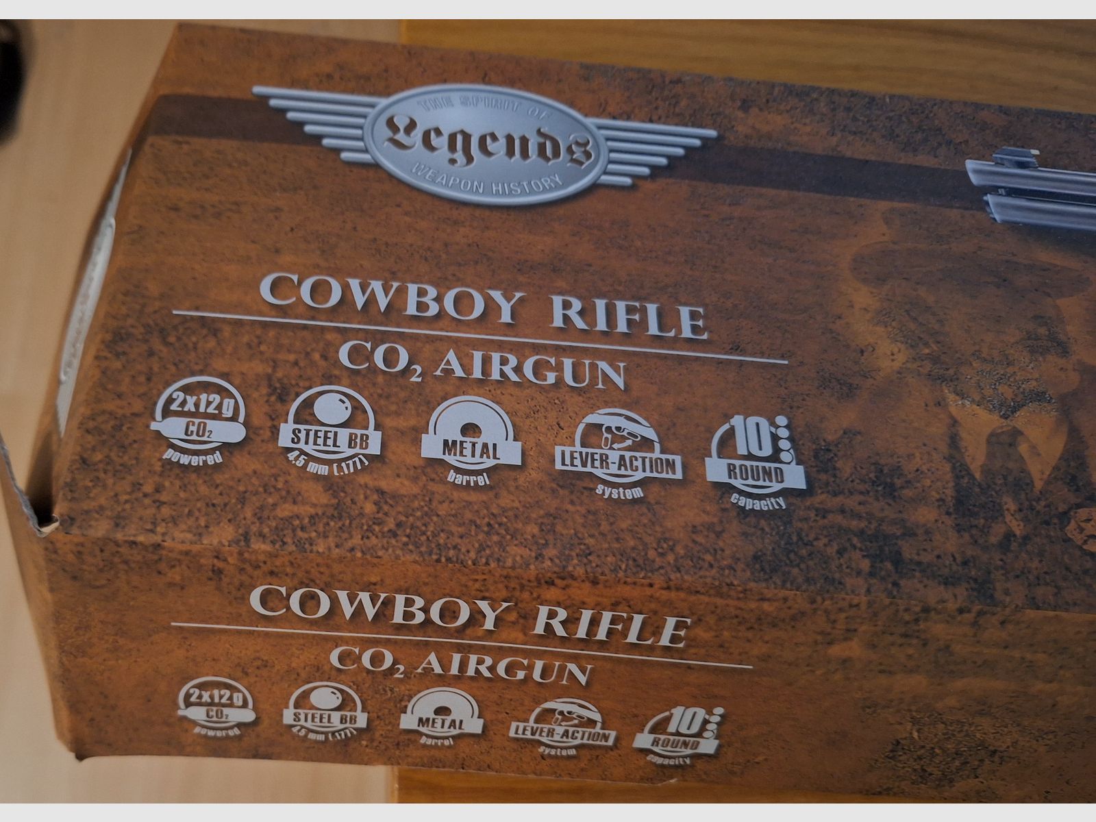 Co2 Cowboy Rifle Legends inkl. Koffer mit Schloss 4,5 mm BB und 4,5 mm Diabolo 34 Ladehülsen insgesamt!