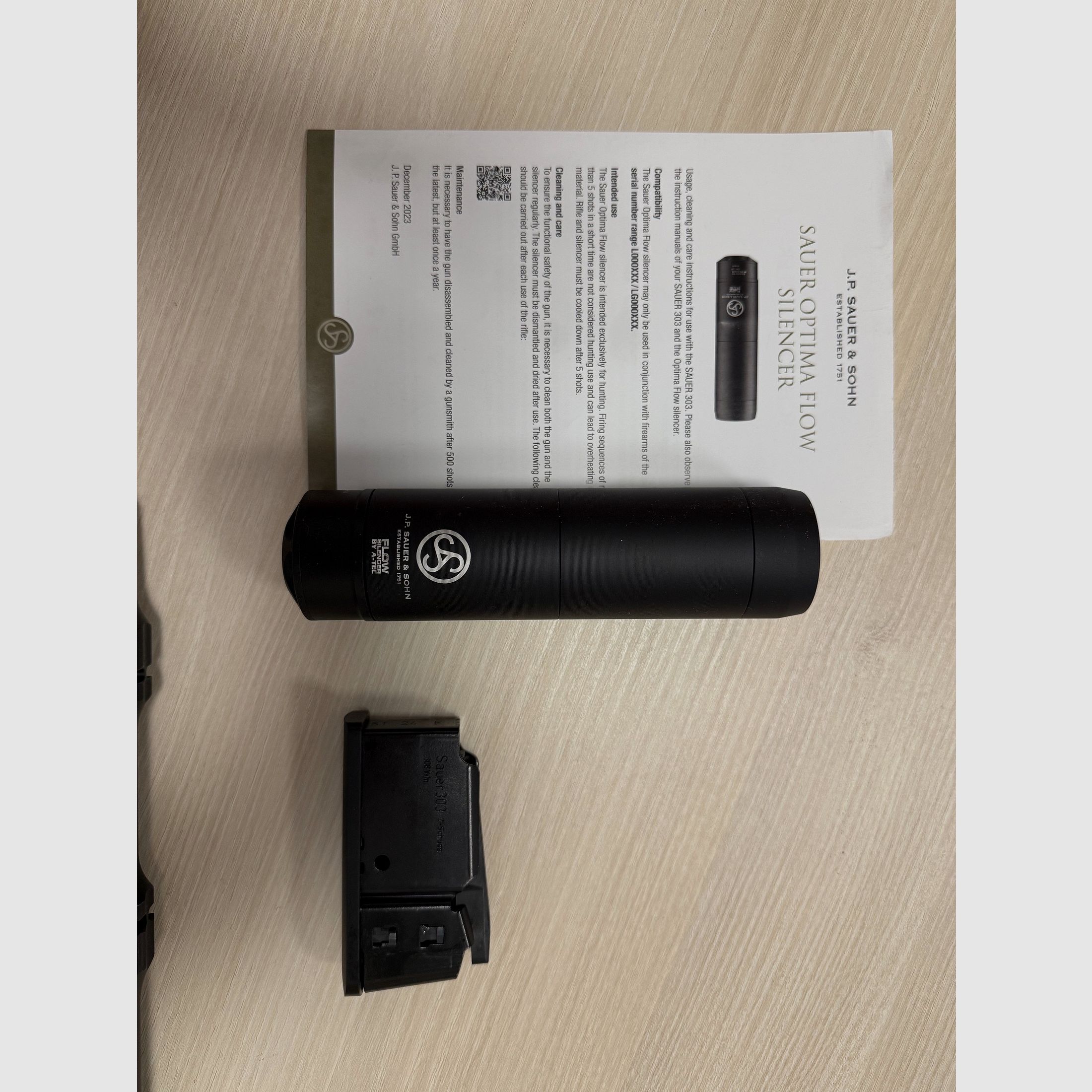 Sauer 303 Synchro XT Gen II + OPTIMA Flow silencer + strap - *LIKE NEW from 2025*