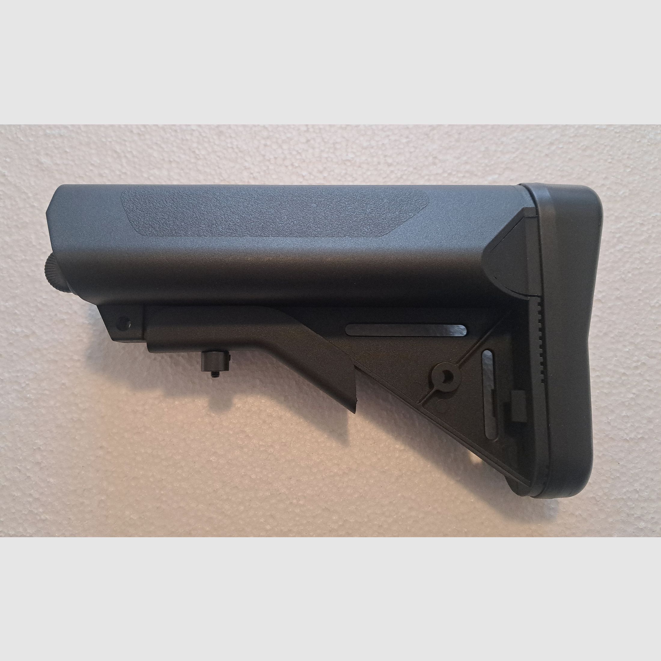 AR-15 / M4 Carbine Schubschaft mit Staufach Schwarz Mil-Spec, Bild 1 von 3