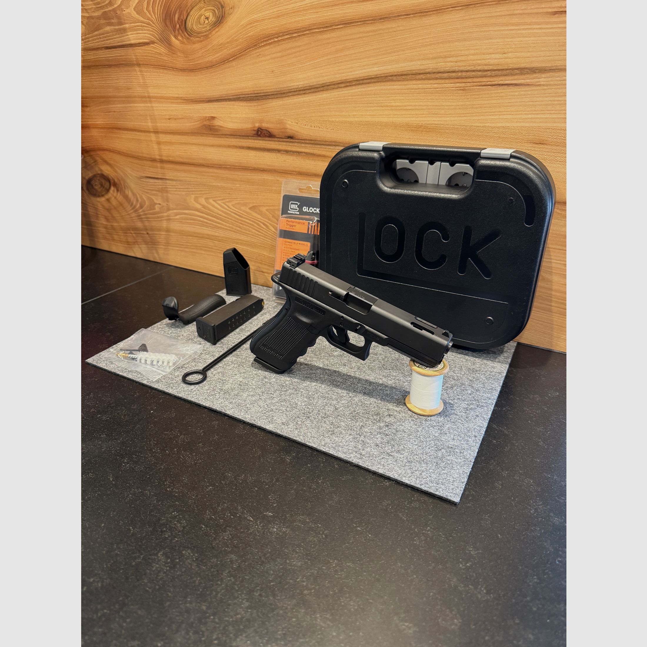 Glock 17 C Gen4 incl Original Performance Trigger like new