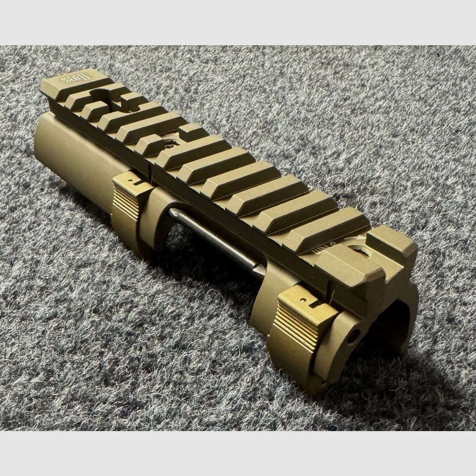 HK MP5 SP5 montaż optyki Picatinny w kolorze piaskowym/RAL8000 - Heckler & Koch MP5k SP5k HK94 B&T BT96 MKE T94 SAR M41/05 G3 Mr223 Mr308