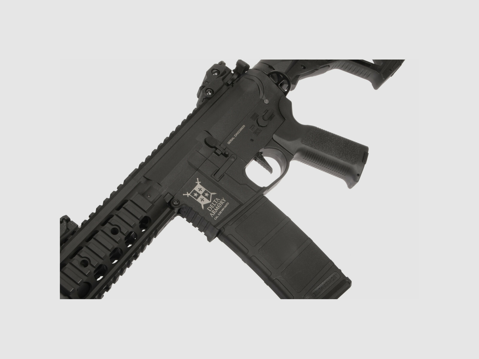 AR15 SilentOps CQB BRAVO EAGLE ETU Nero S-AEG Fucile Airsoft Libero da 18 Anni | Delta Armory