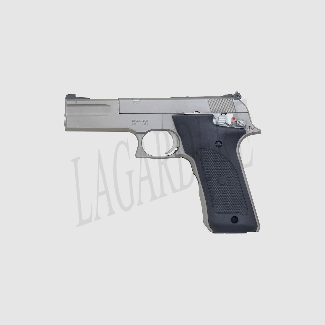 SMITH & WESSON 2206 4,5&Prime; STS(PISTOLET PETIT CALIBRE)