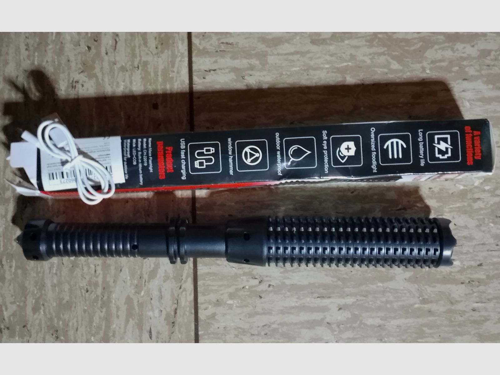 Tactical Flashlight Water Proof Taschenlampe Window Hammer Strobo funktion Aufblasbar usb fast charging