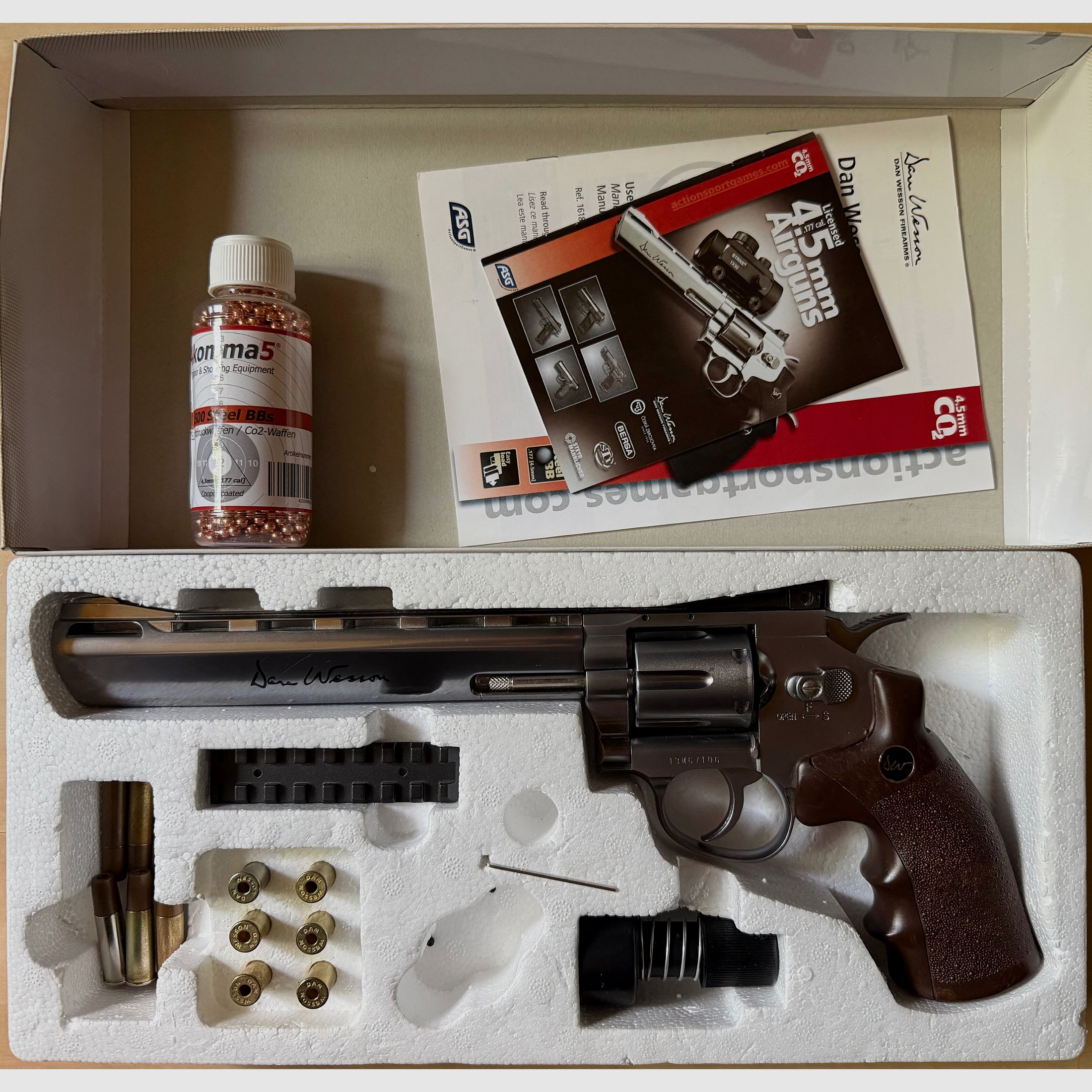 Dan Wesson 8 pollici 4,5mm BB Argento Co2