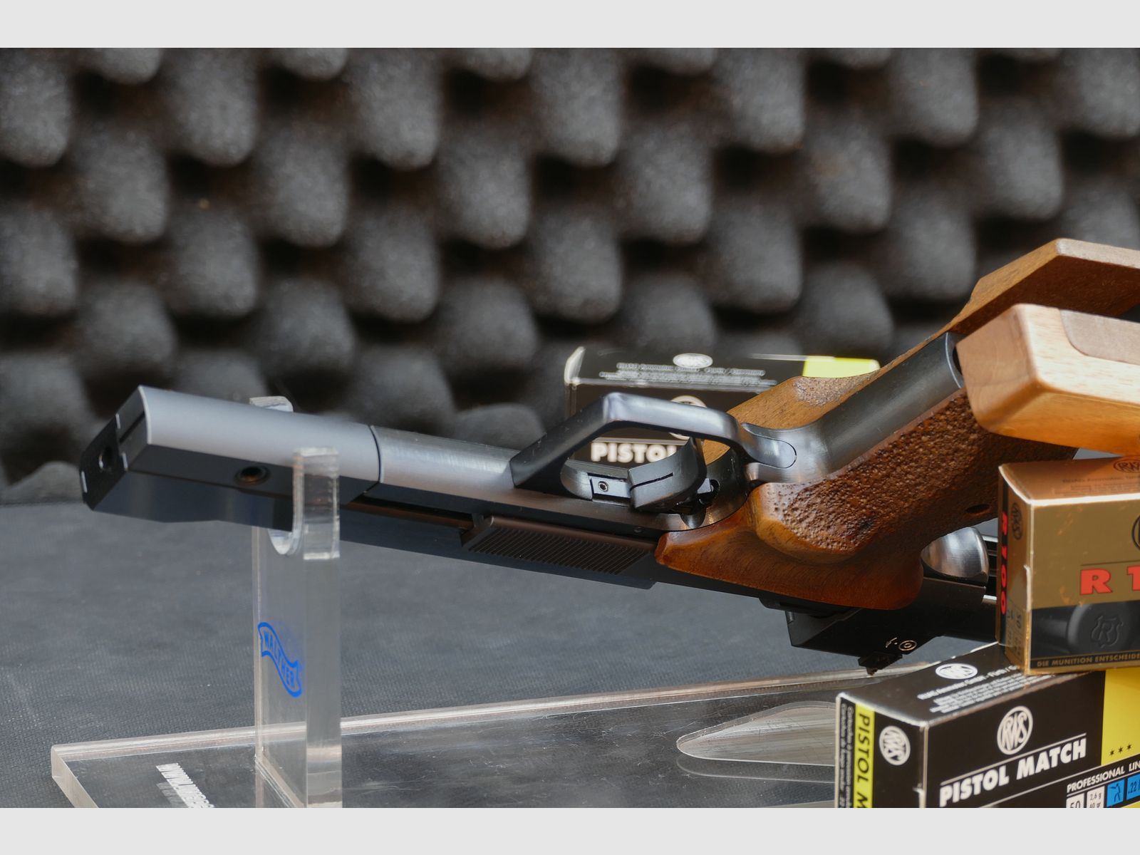 Haemmerli Pistole Mod. 215S, 215 S, Kal. .22long rifle, späte Ausführung (eckige Abzugsbügel)