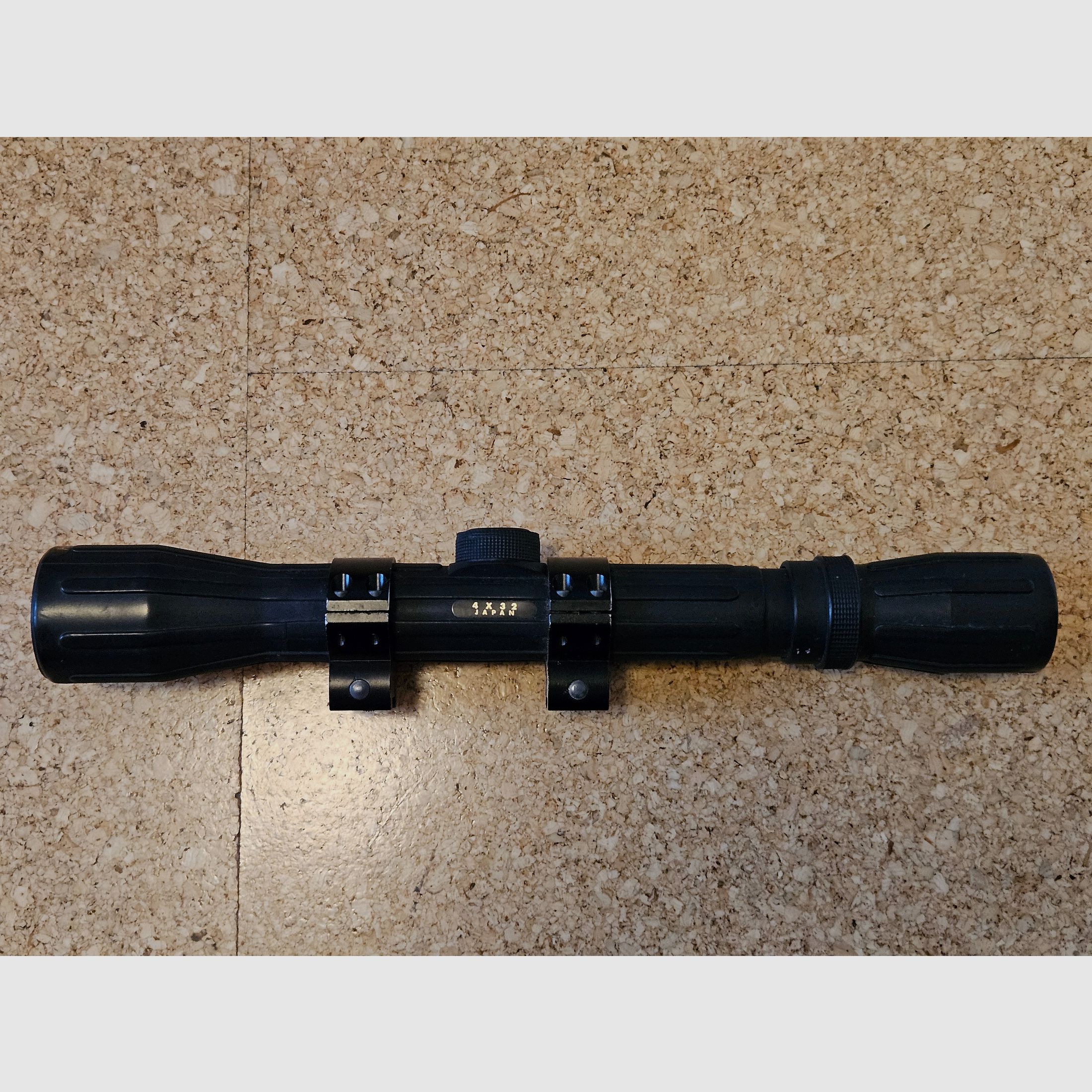 Zielfernrohr 4 x 32 Hakko (Japan) mit Gummiarmierung