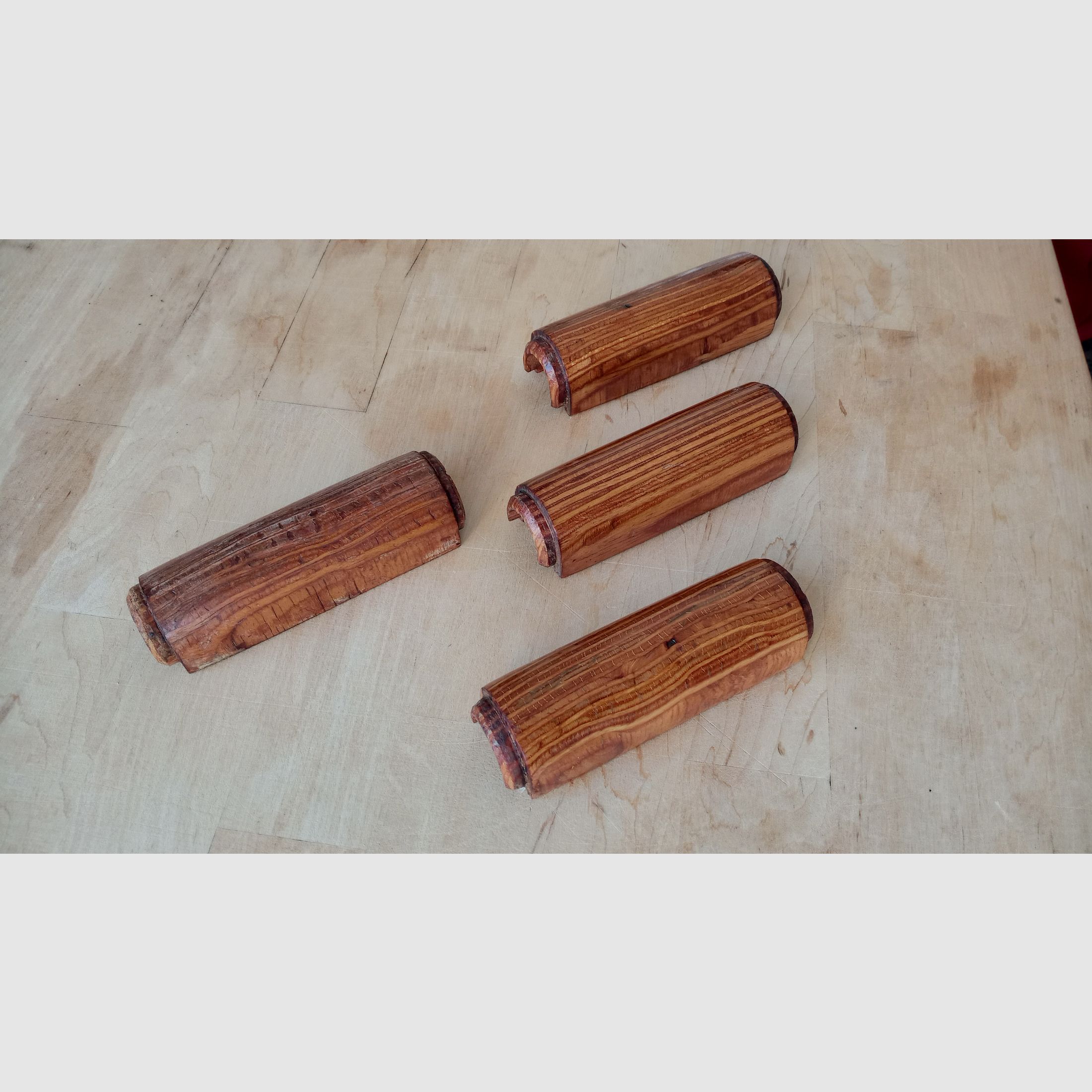 Originale guanti superiori Dong AK rumeni (molto larghi) / Legno laminato robusto perfetto per il pene di asino rumeno (Uluc) o guanti RPK