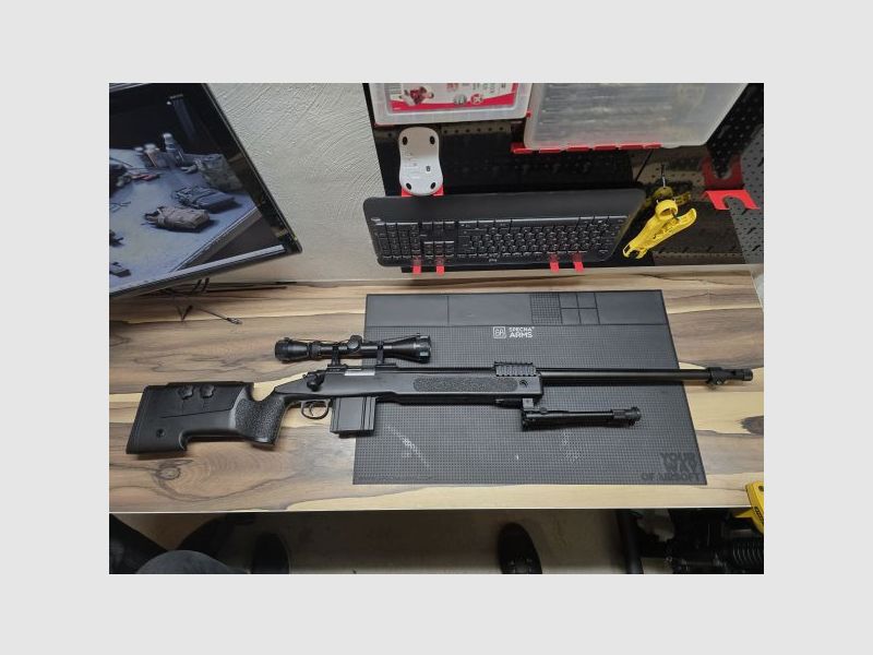 Well M40A5 (MB4416D) Feder-Repetiergewehr mit Zweibein und Zielfernrohr 6mm BB Airsoft