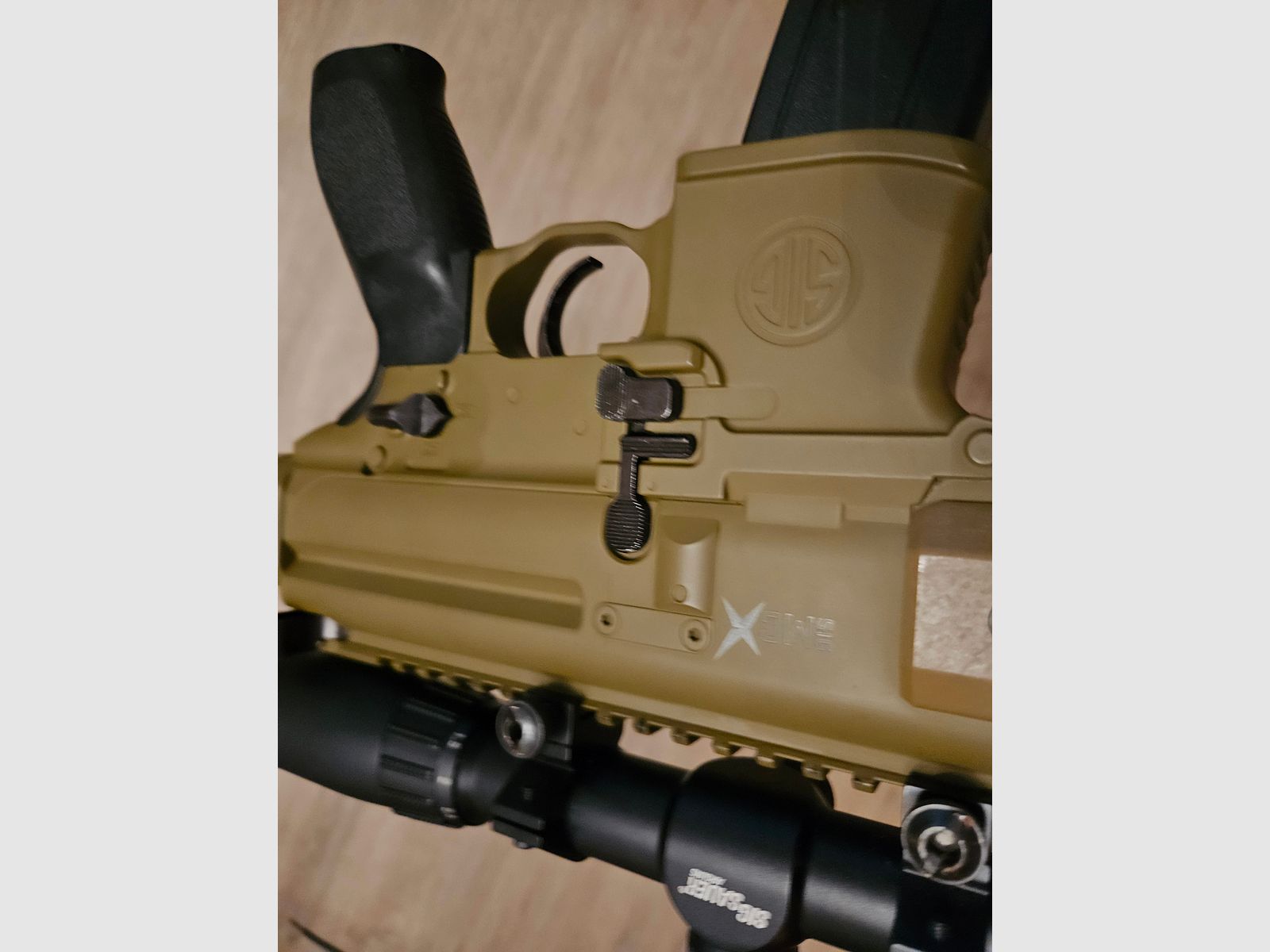 SigSauer MCX CO2 air rifle + Red Alert RF - 1911 CO2 blowback