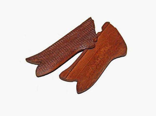 P08 Griffschalen Holz