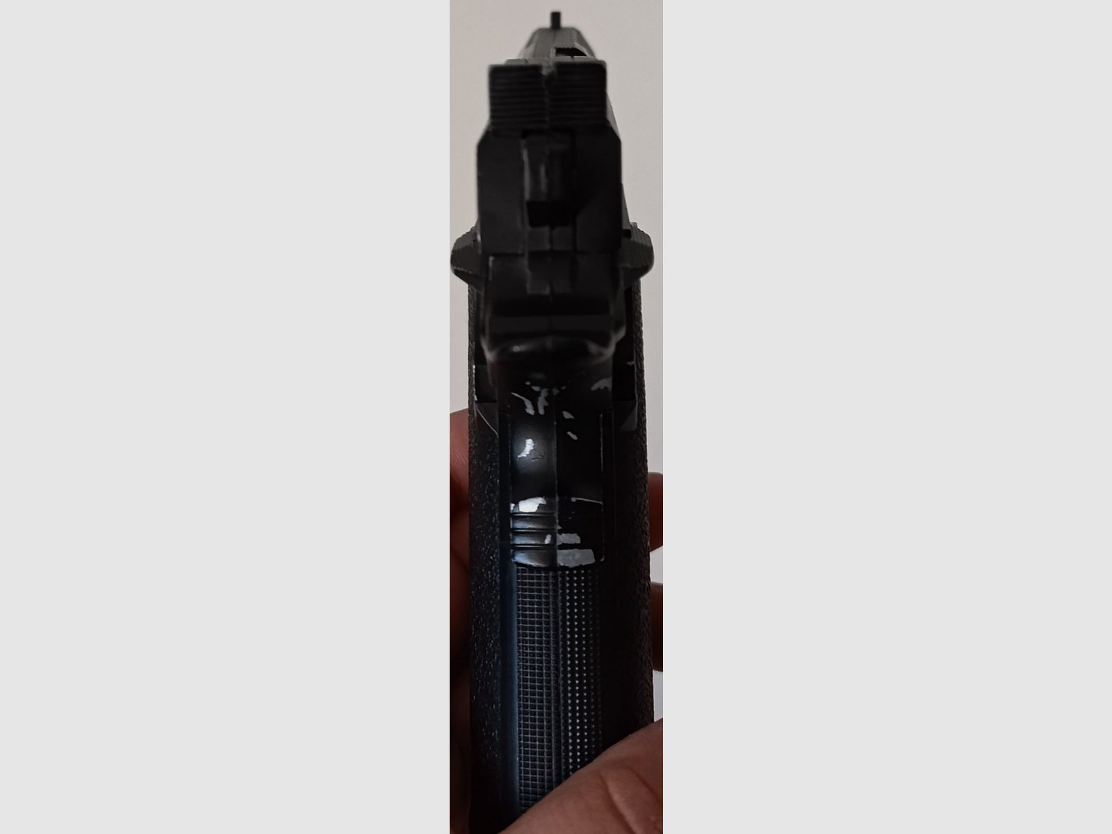 Pistol, airsoft, spring-powered