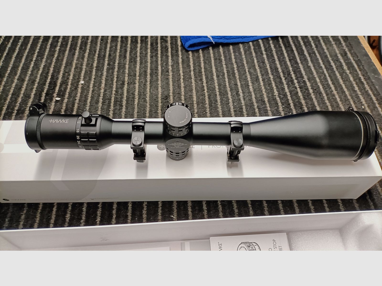 Hawke Frontier SF 5-30x56 LR Dot