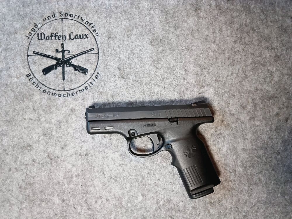 Steyr Mannlicher Model M9 in collector's condition with accessories