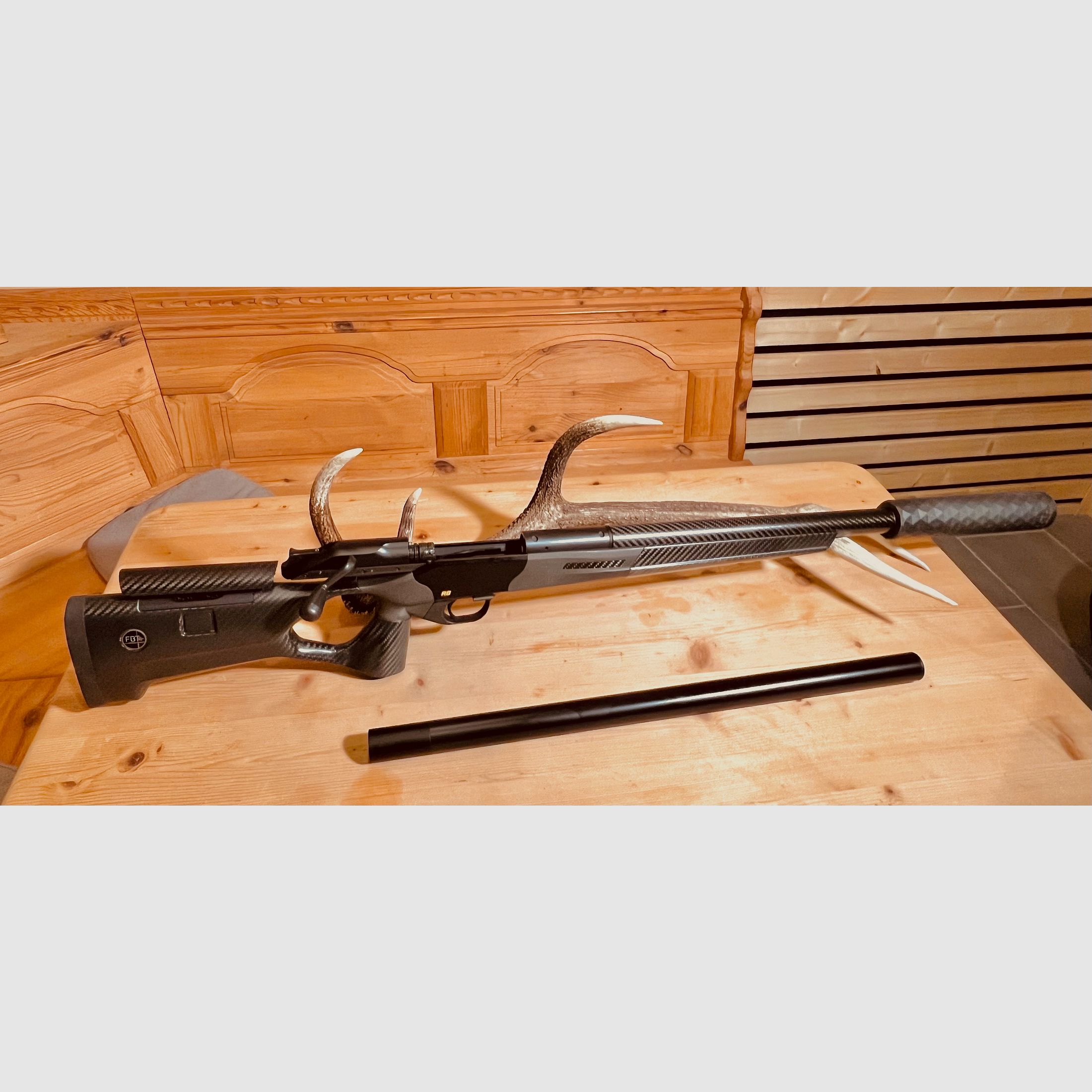 Blaser R8 Ultimate Silence FBT Schaft und FBT One Dämpfer