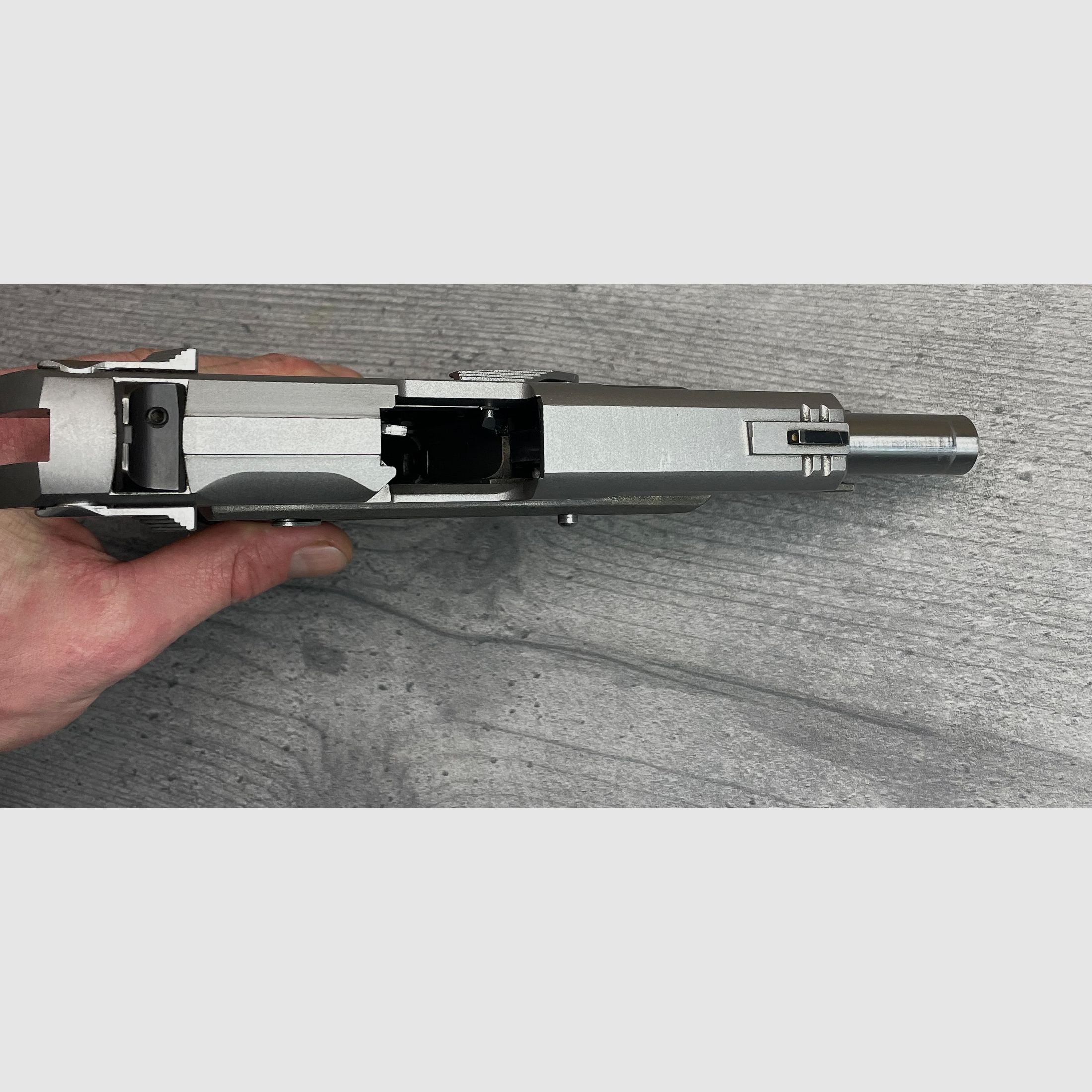 Ruger P90 DC Kal.: .45 ACP halbautomatische Pistole