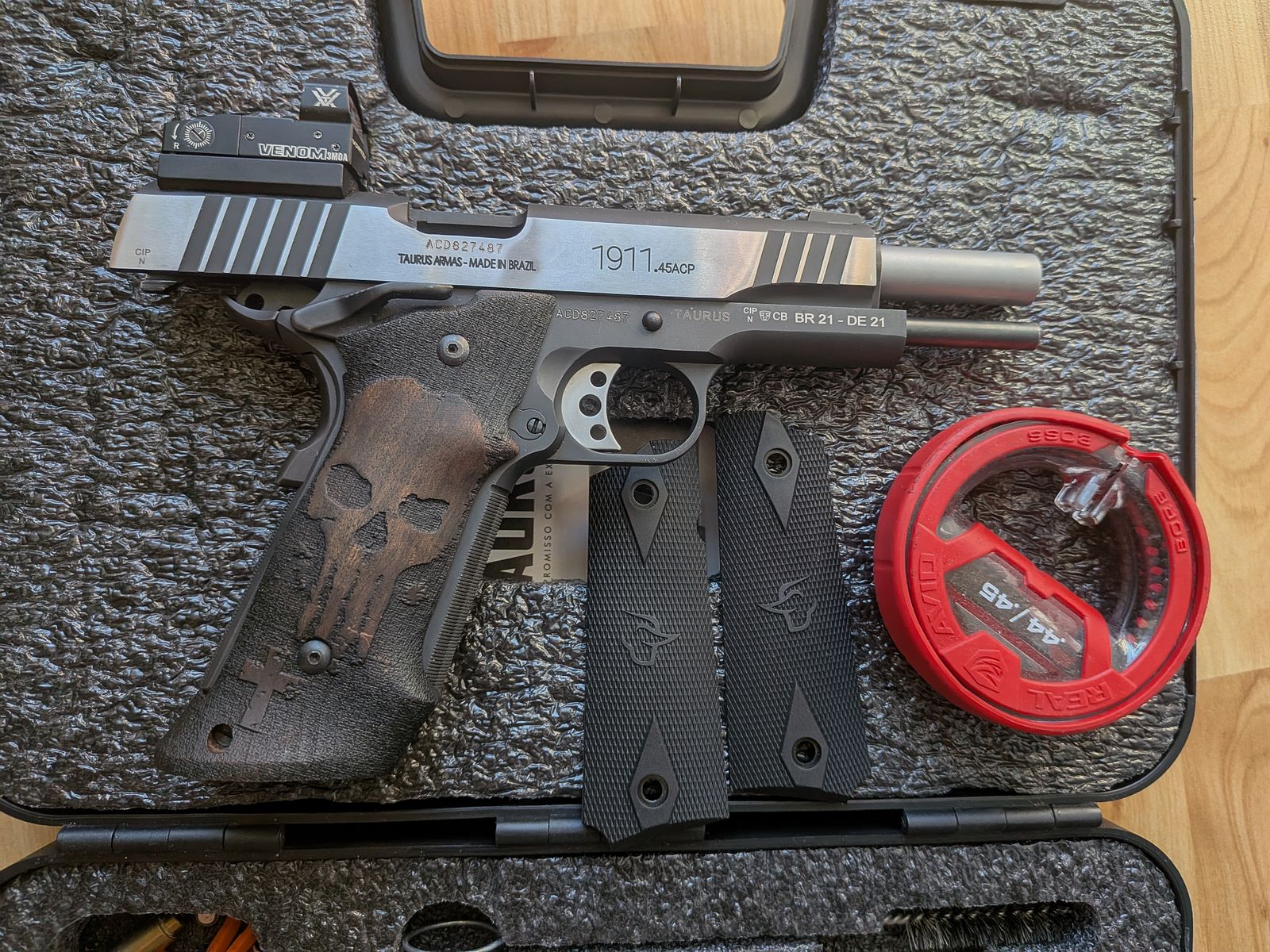 Taurus 1911 .45 ACP with Red Dot