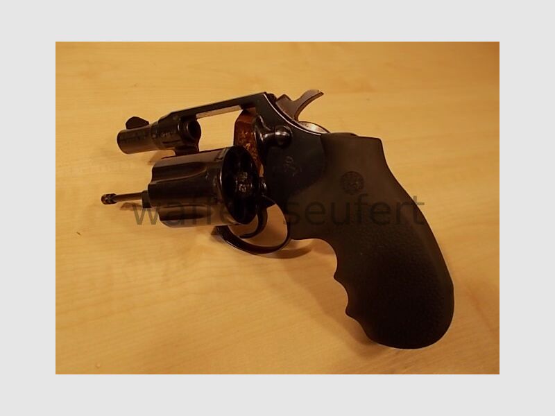 Colt Detective 2" snub nose Hogue rubber grip