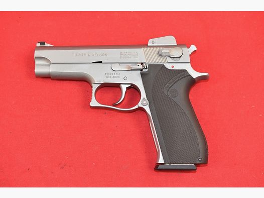#8357 PISTOLET SMITH & WESSON 3906, Kal. 9x19