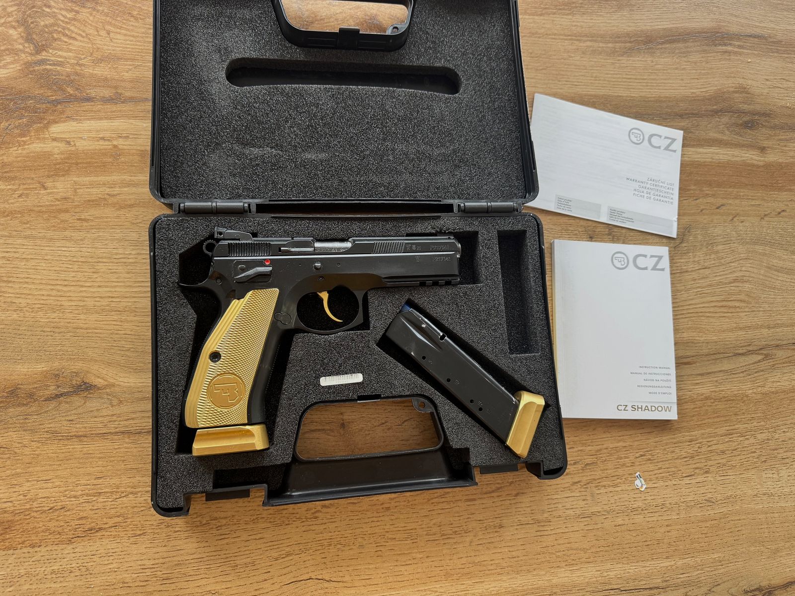 CZ 75 Shadow 1 Limited Edition – 9 mm Luger – stan idealny, zdjęcie 1 z 3