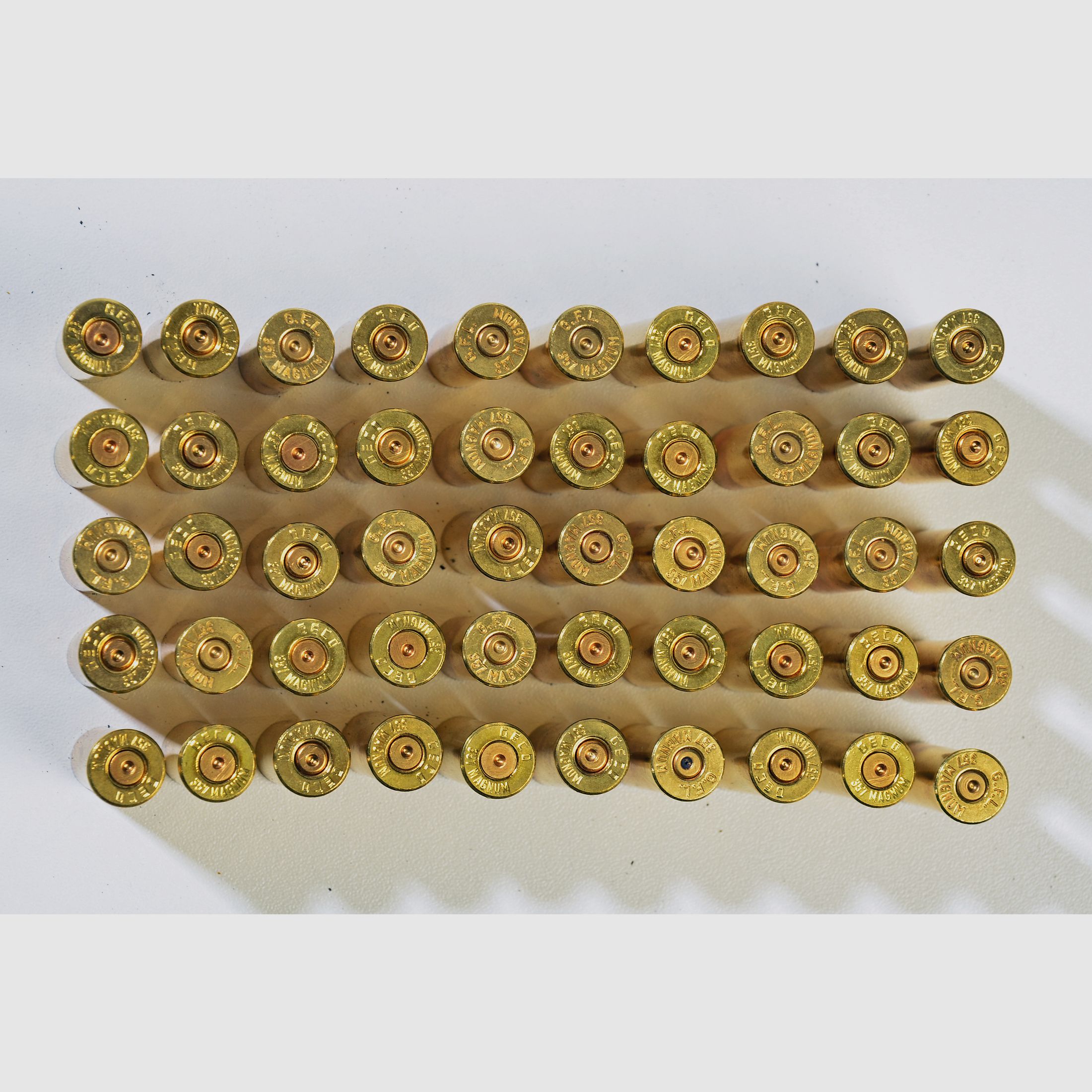50 Patronenhülsen .357  Magnum