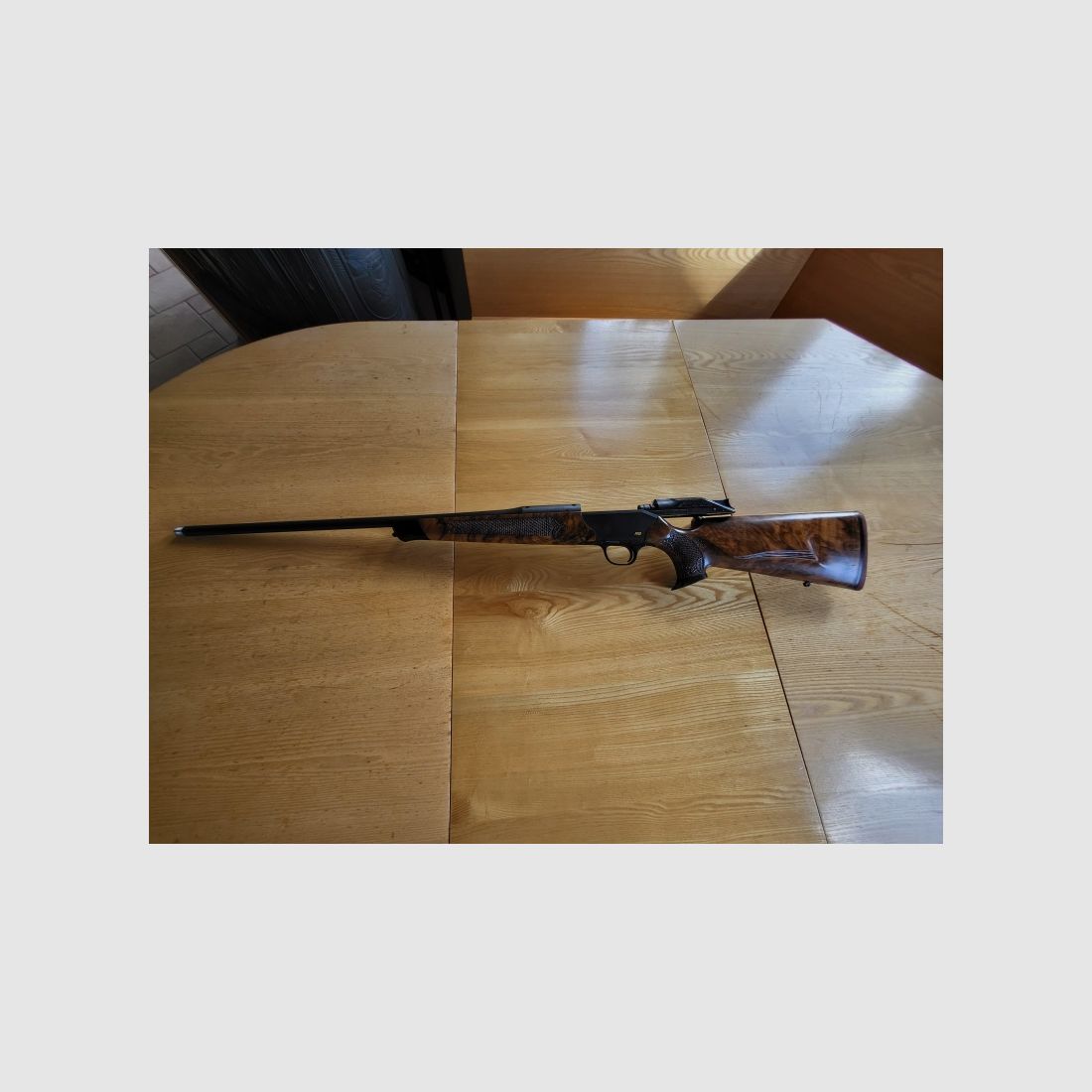 Blaser R8 Luxus .300WinMag, image 1 of 3