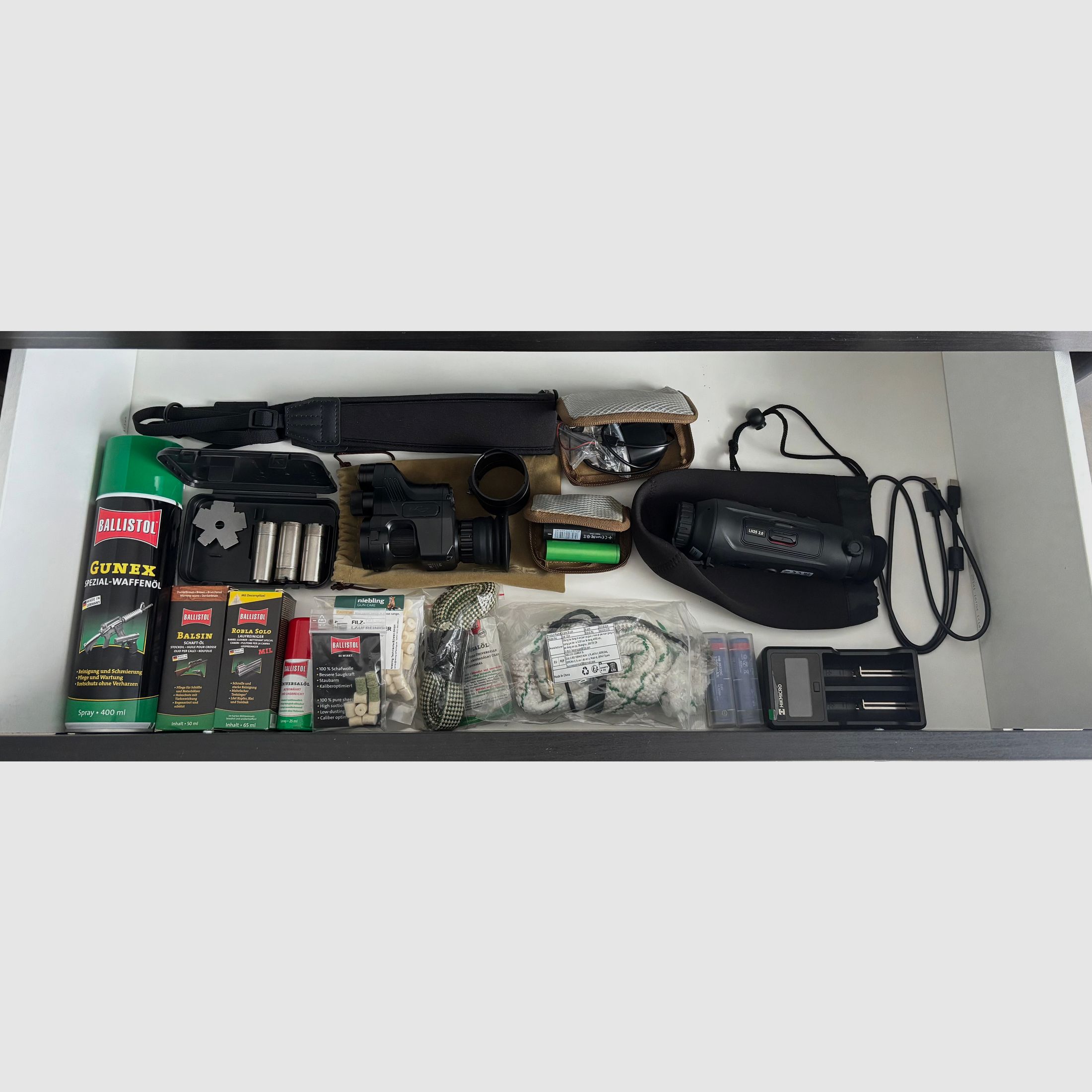 Paquete completo de caza | Sauer 101 XT + Steiner Ranger 4 + Stalon X | HIKMICRO LH25 2.0 | PARD NV007A | Caja fuerte