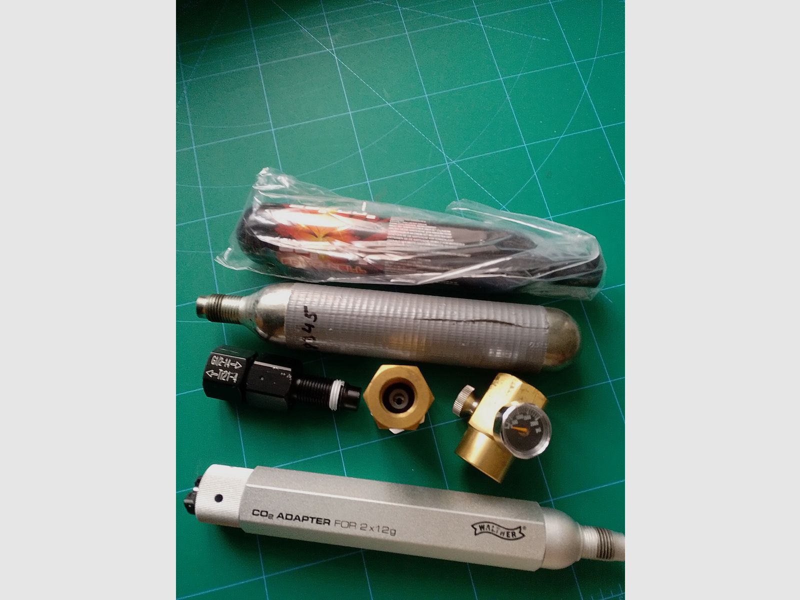 Airmagnum Hämmerli 4,5 mm CO2 Gewehr Adapter 12 Gramm 88 Gramm  Luftgewehr Magazin Diabolo Exportventil