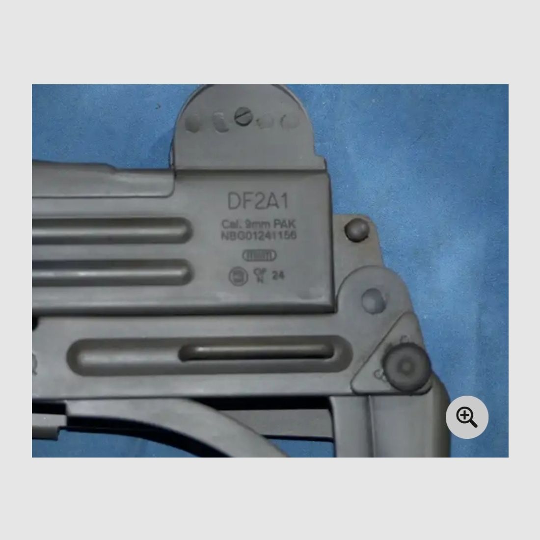 Uzi submachine gun 9mm blank shot